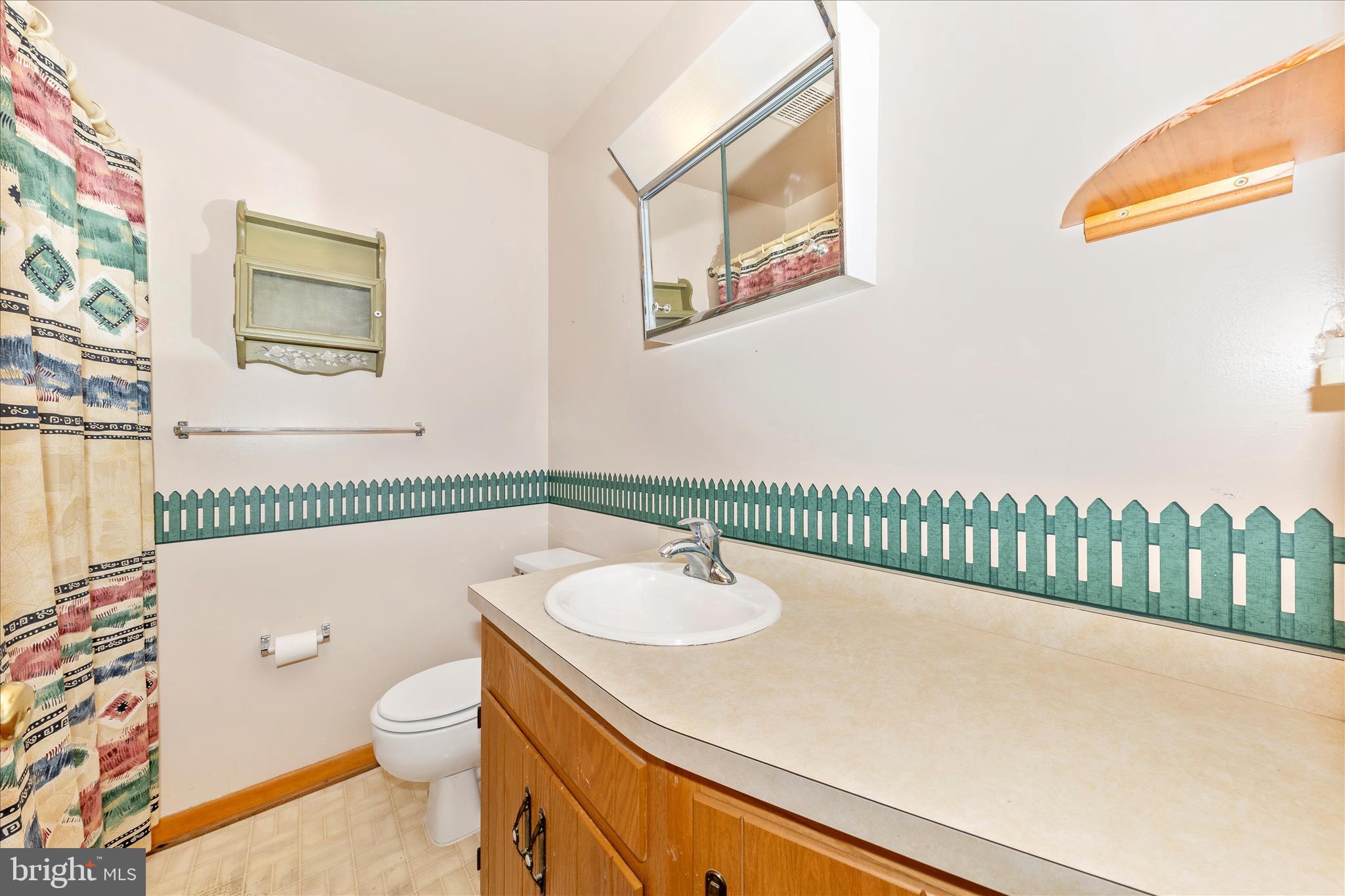 GLADE MANOR - Residential