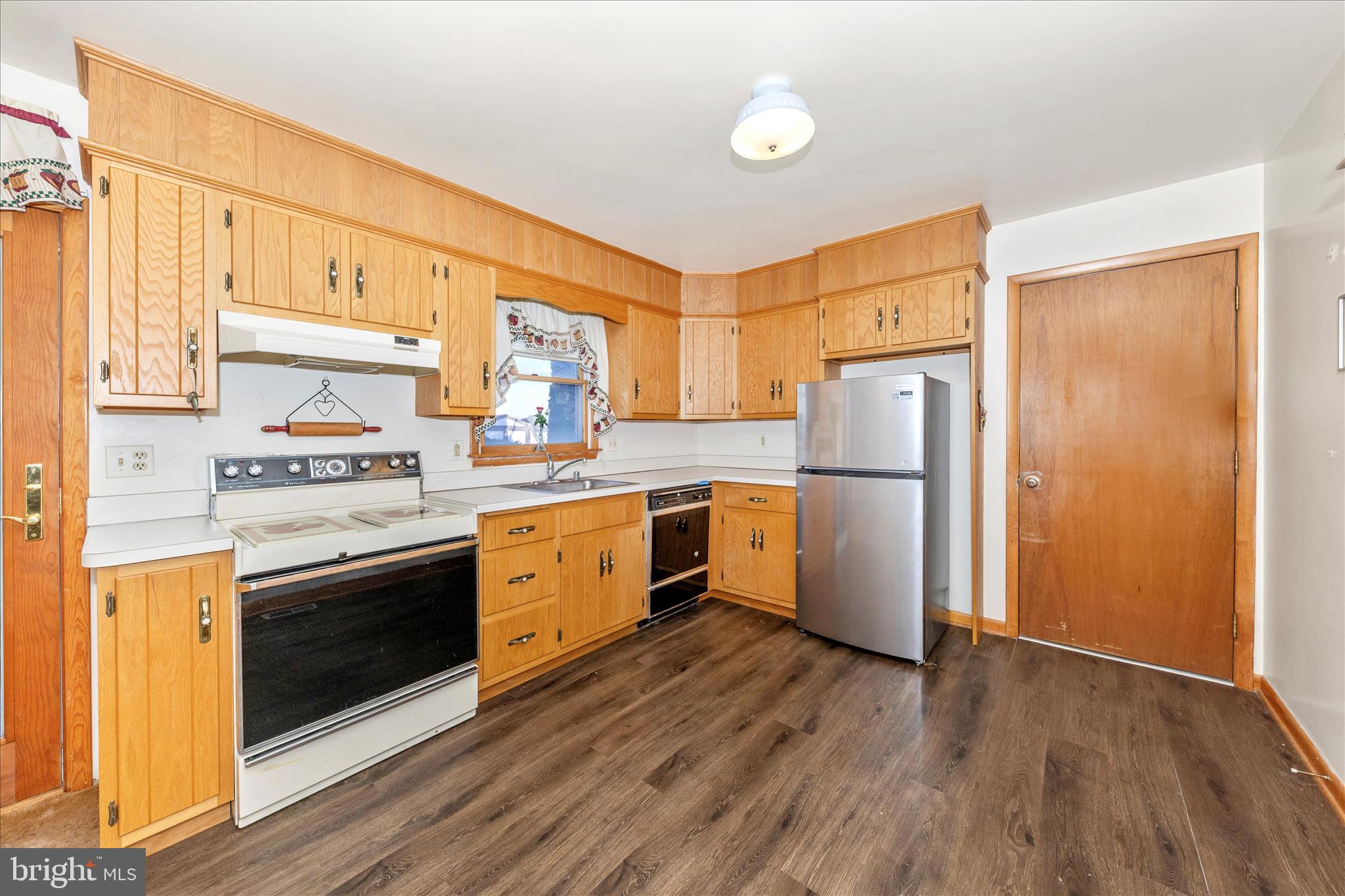 GLADE MANOR - Residential