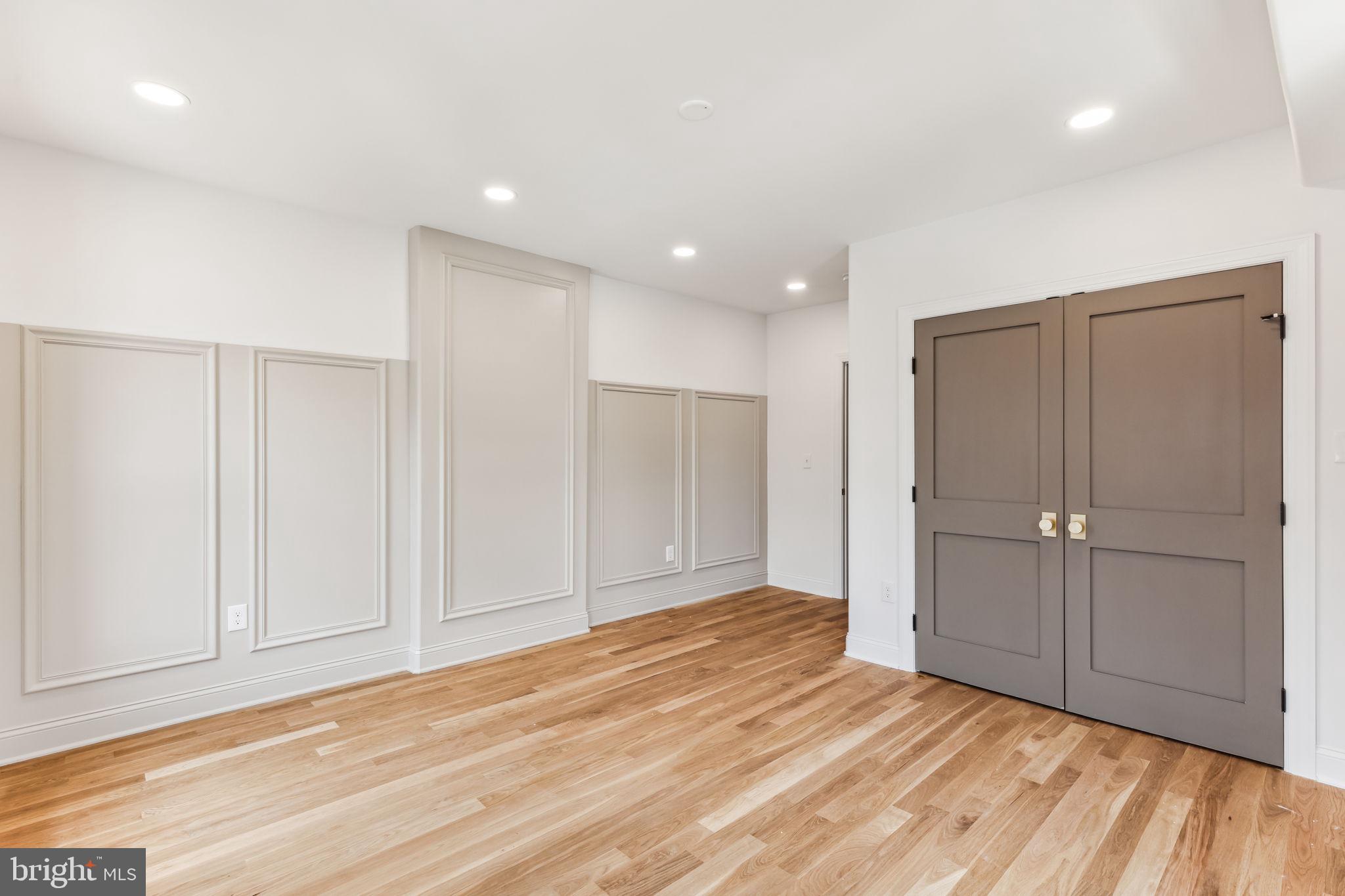 GRADUATE HOSPITAL - Residential