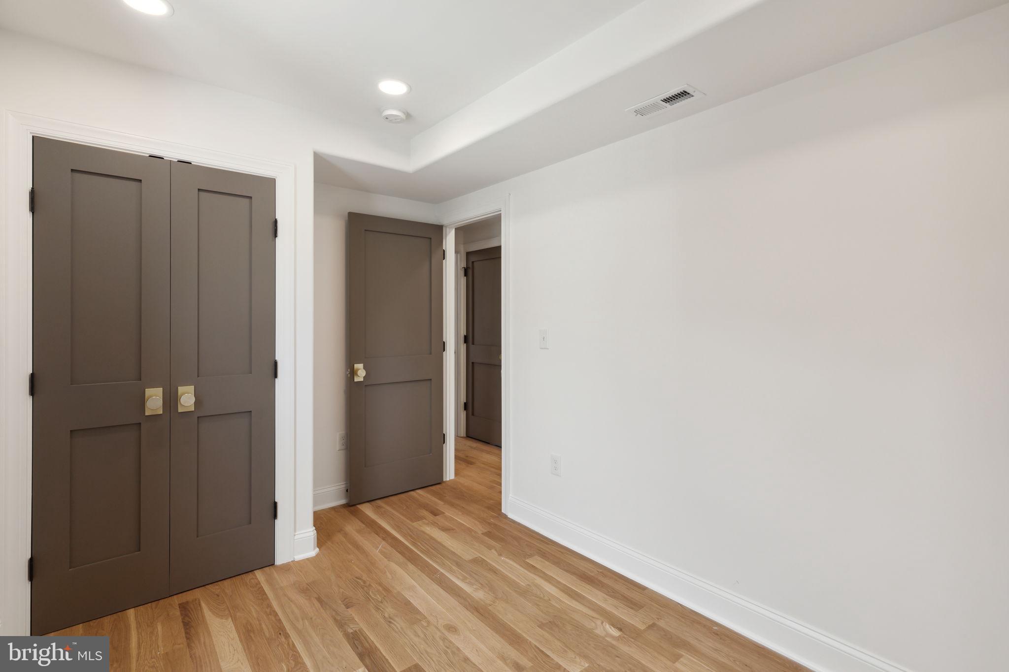 GRADUATE HOSPITAL - Residential