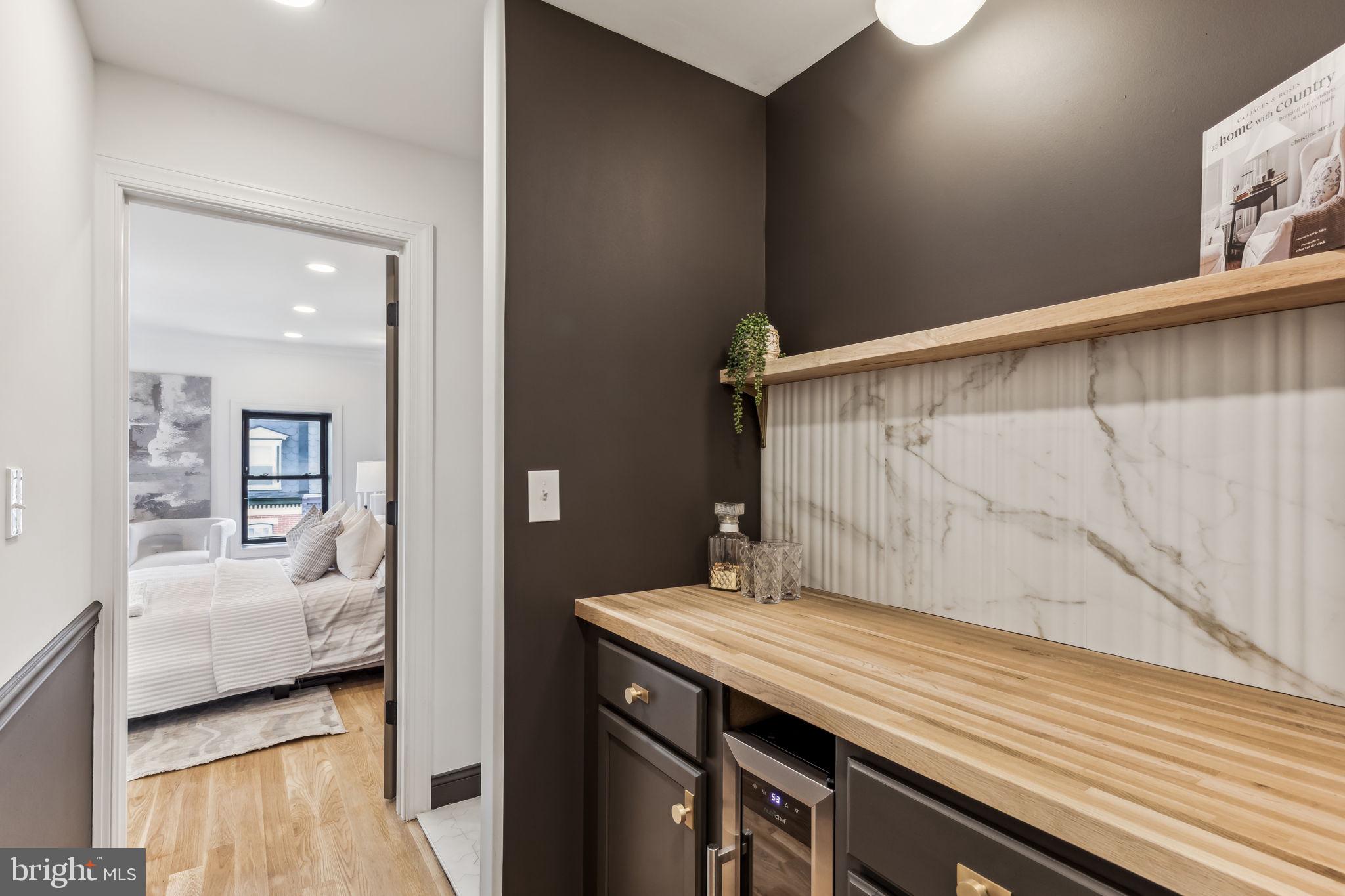 GRADUATE HOSPITAL - Residential