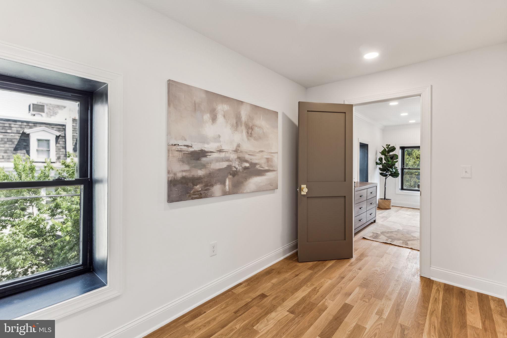 GRADUATE HOSPITAL - Residential