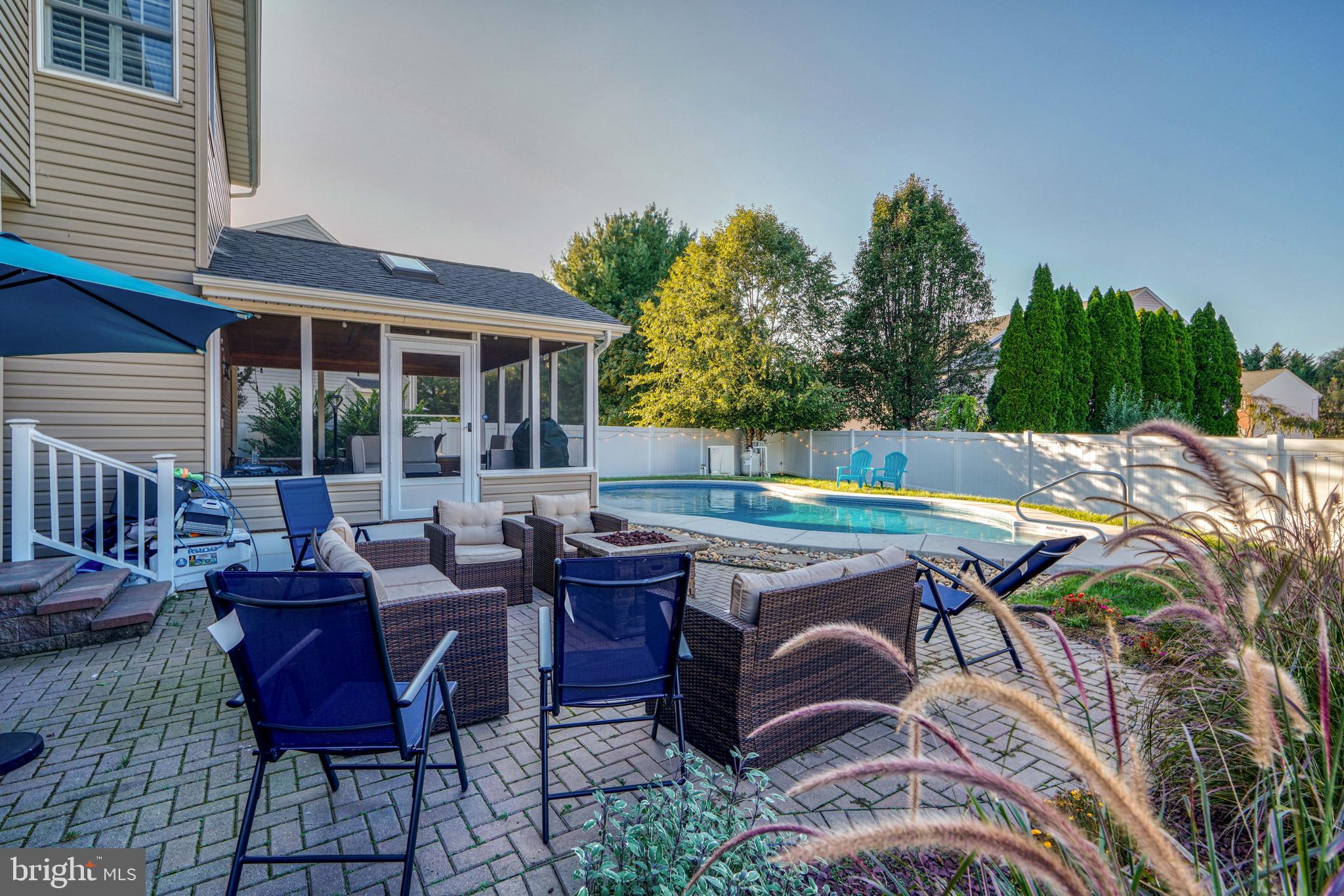 NORTH FOREST - Residential