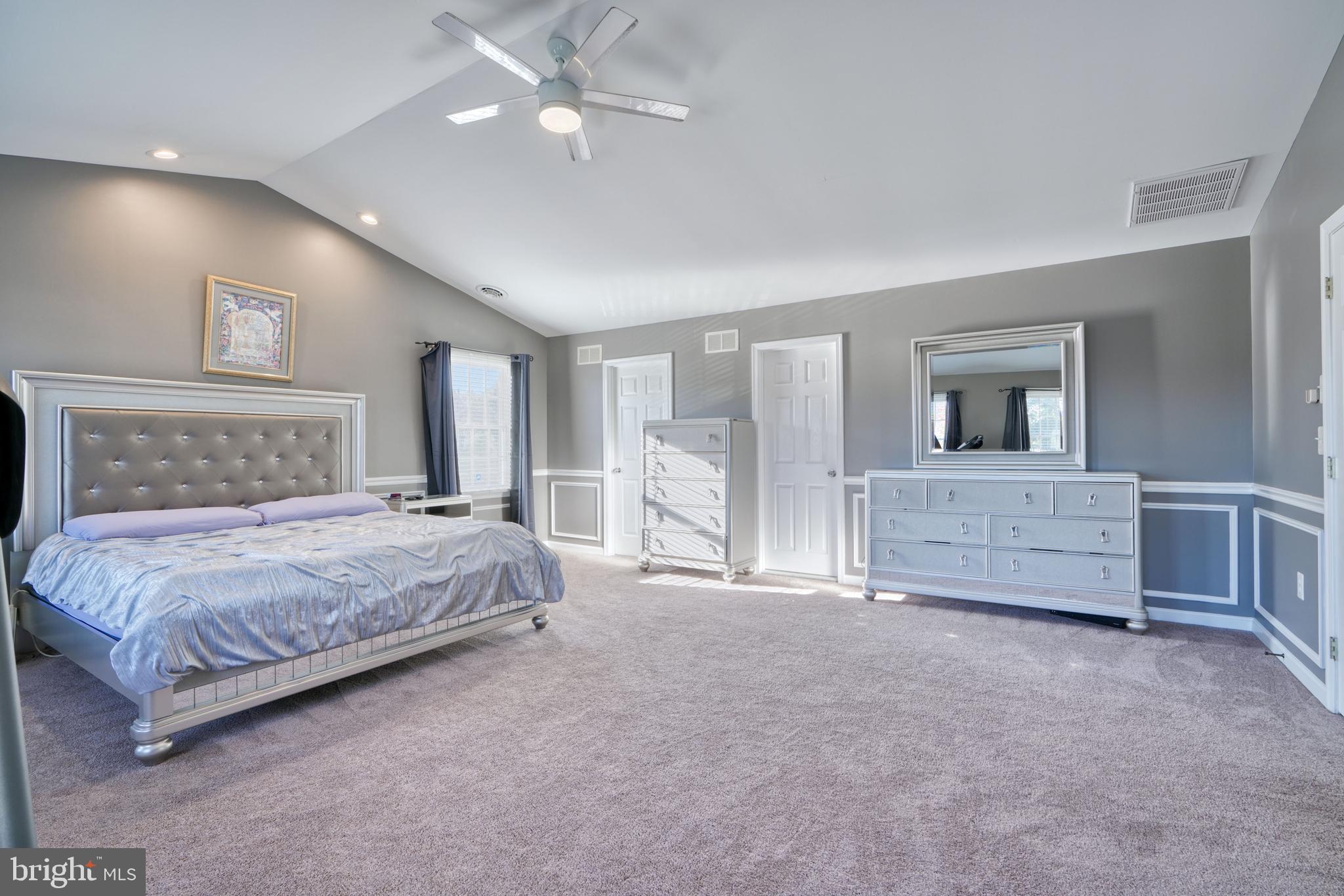 NORTH FOREST - Residential