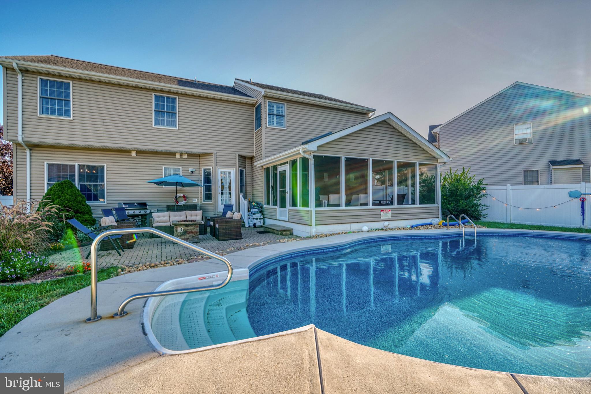 NORTH FOREST - Residential