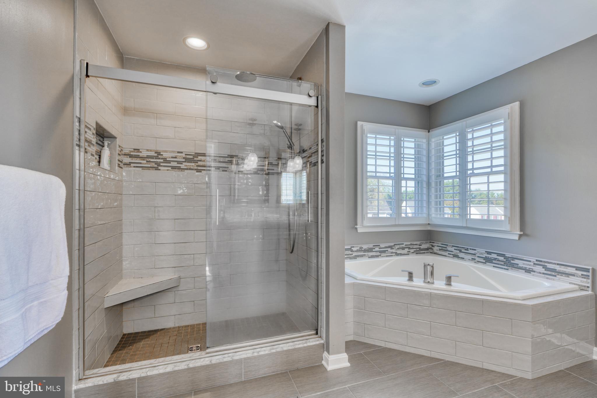 NORTH FOREST - Residential