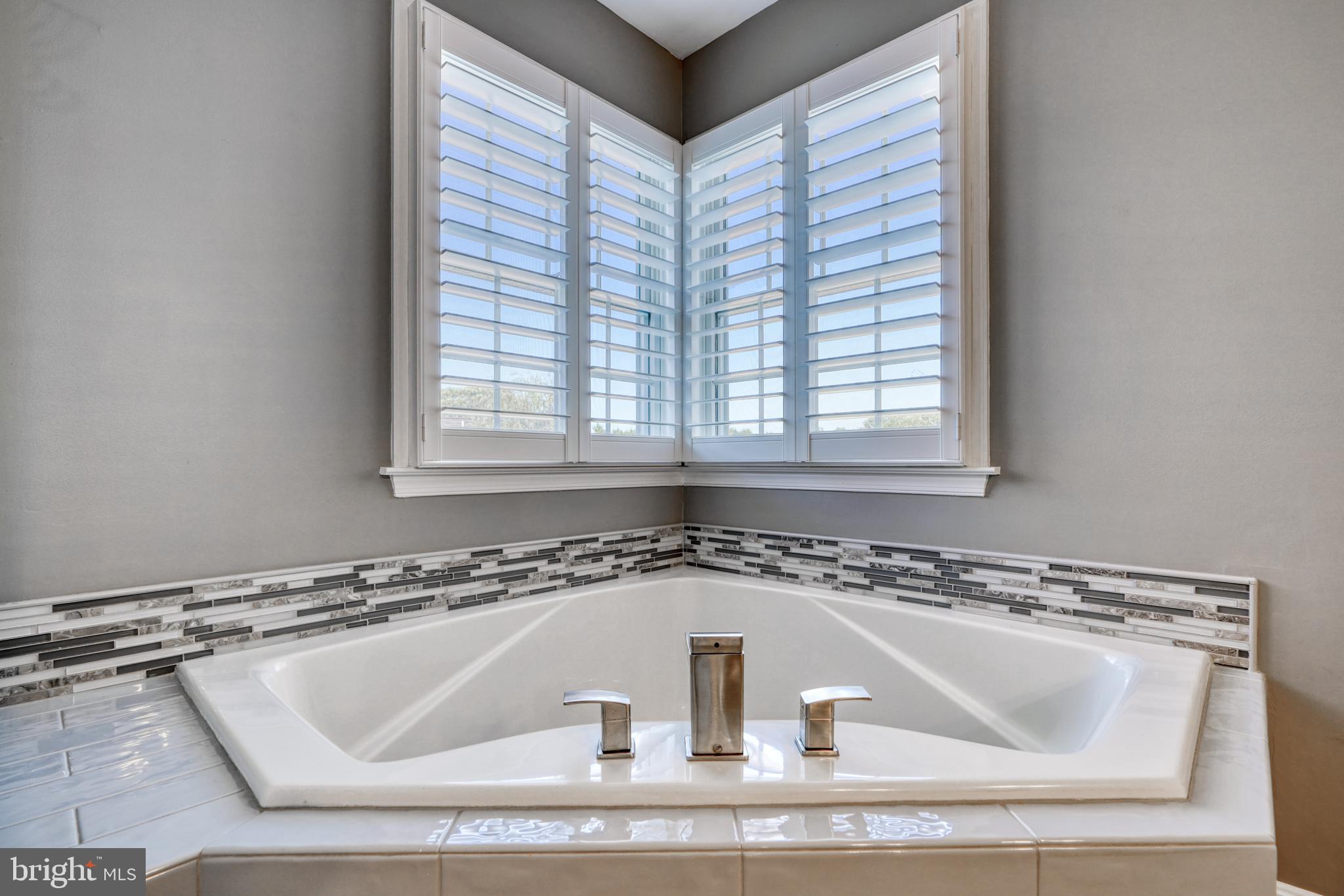 NORTH FOREST - Residential