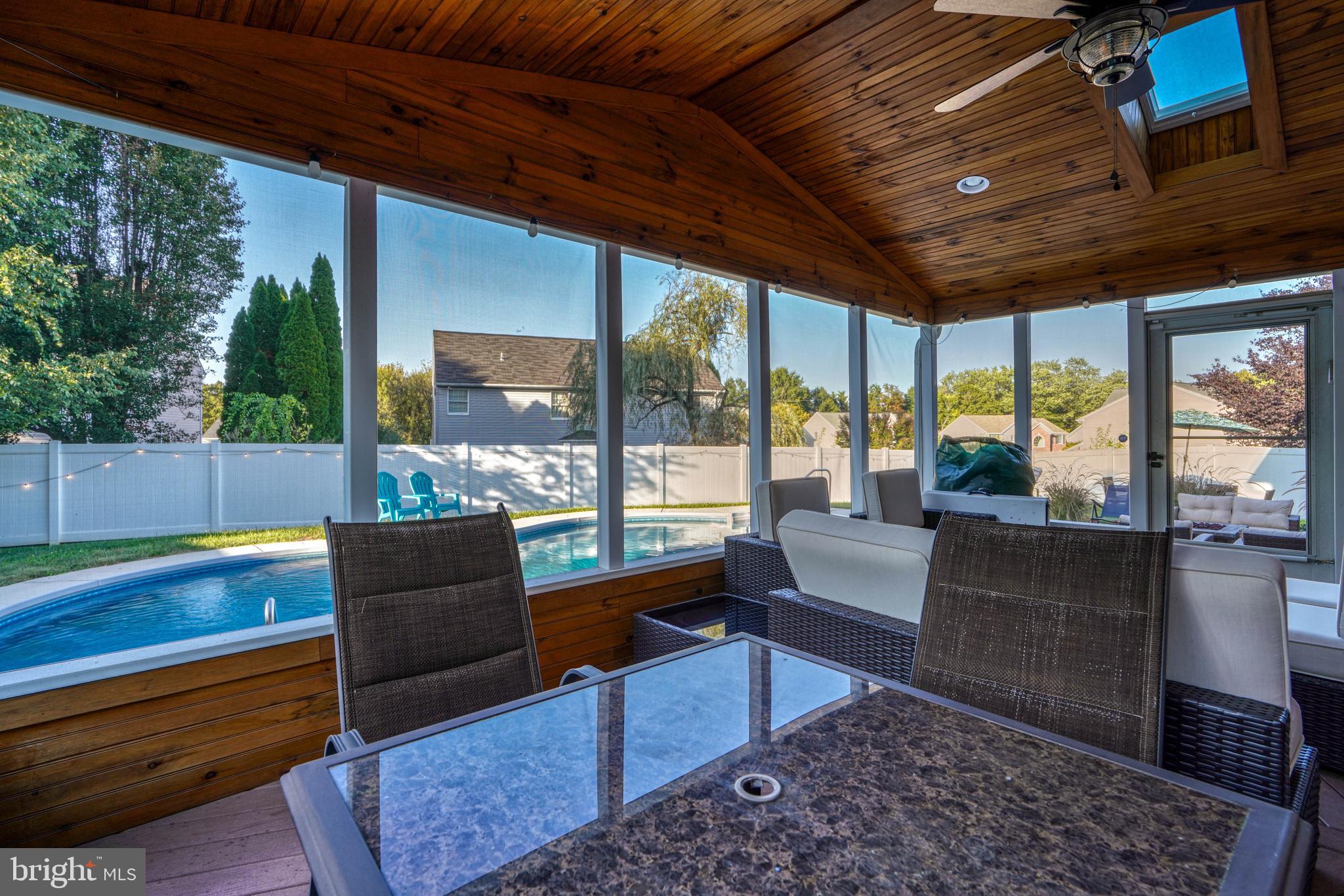 NORTH FOREST - Residential