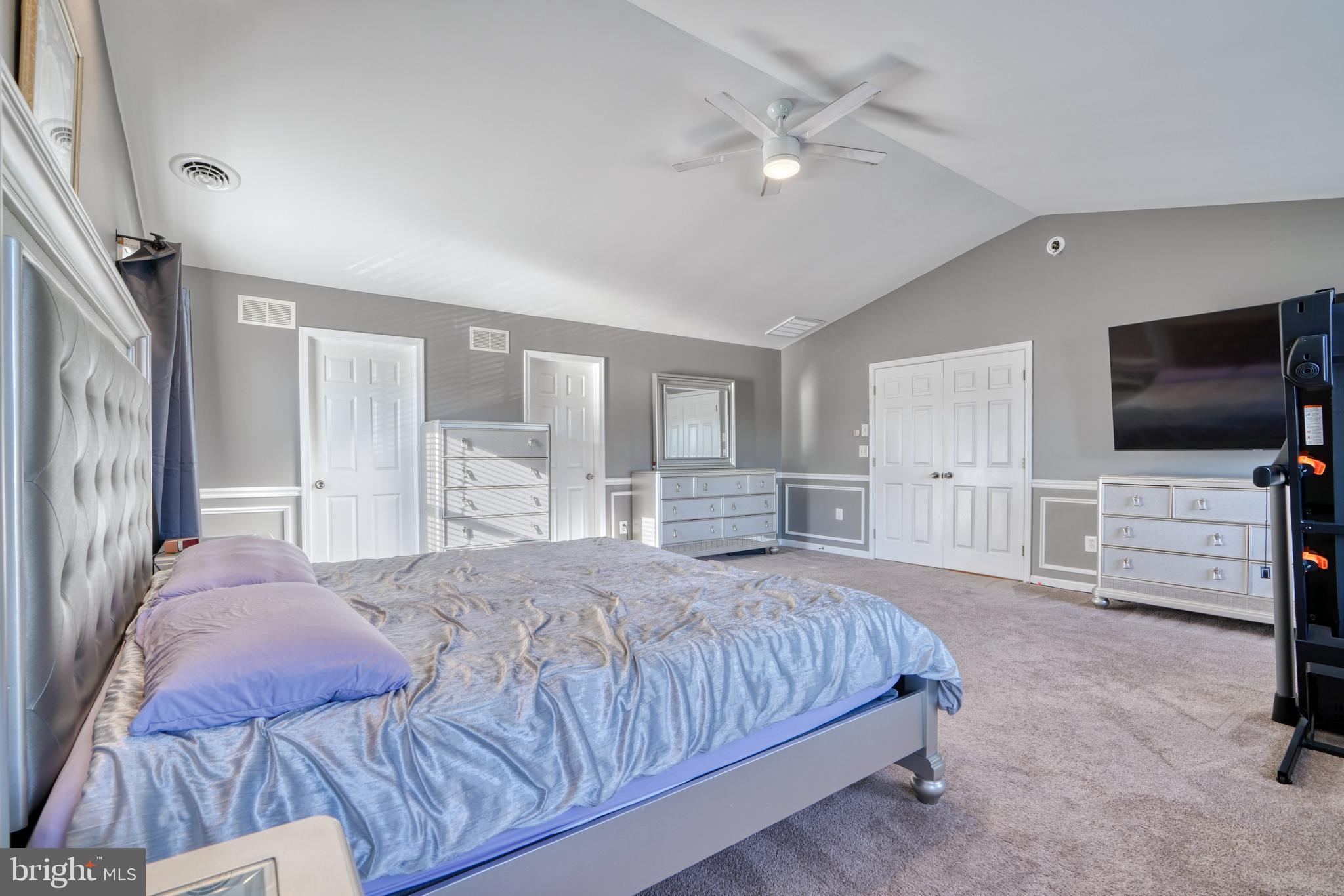 NORTH FOREST - Residential