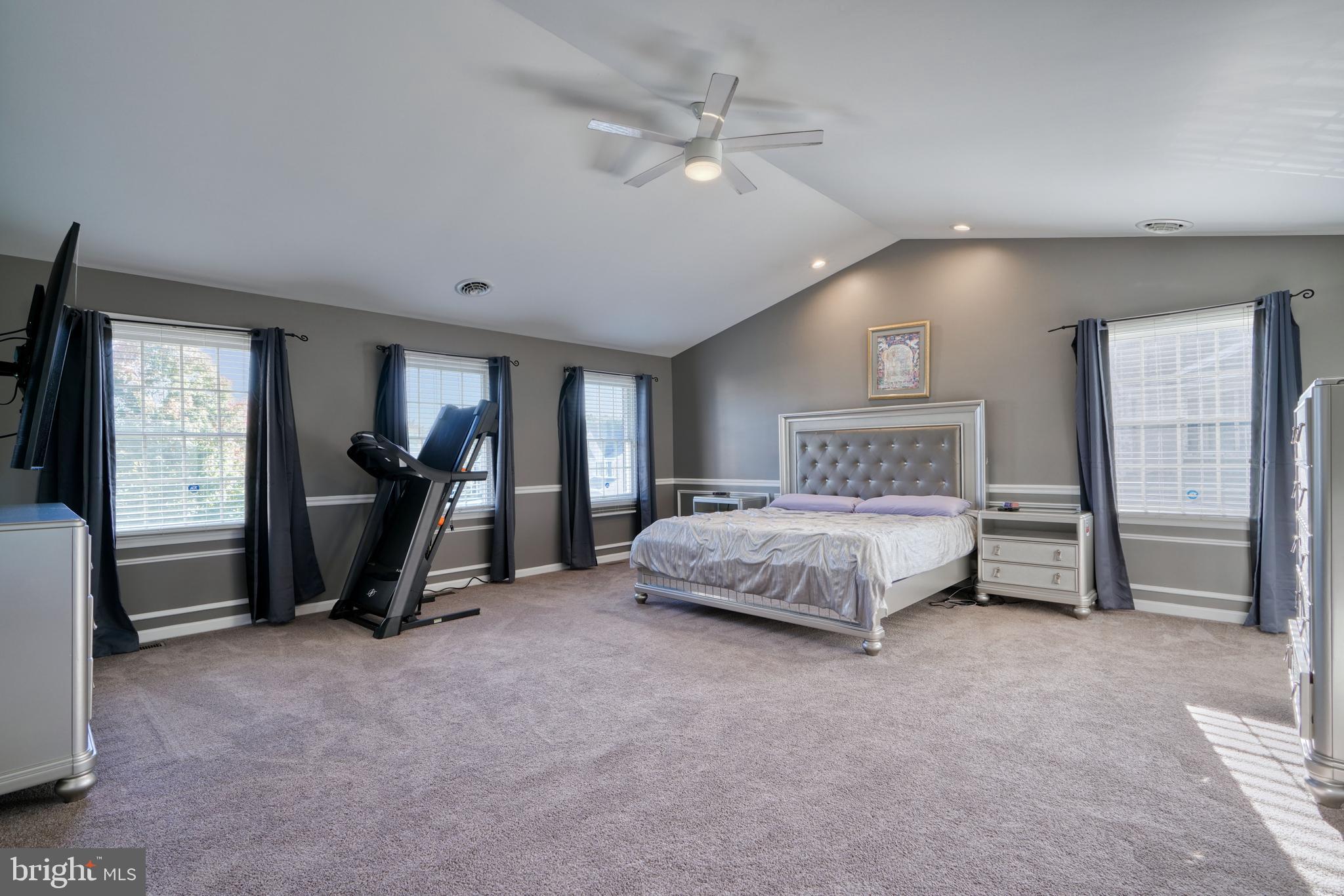 NORTH FOREST - Residential