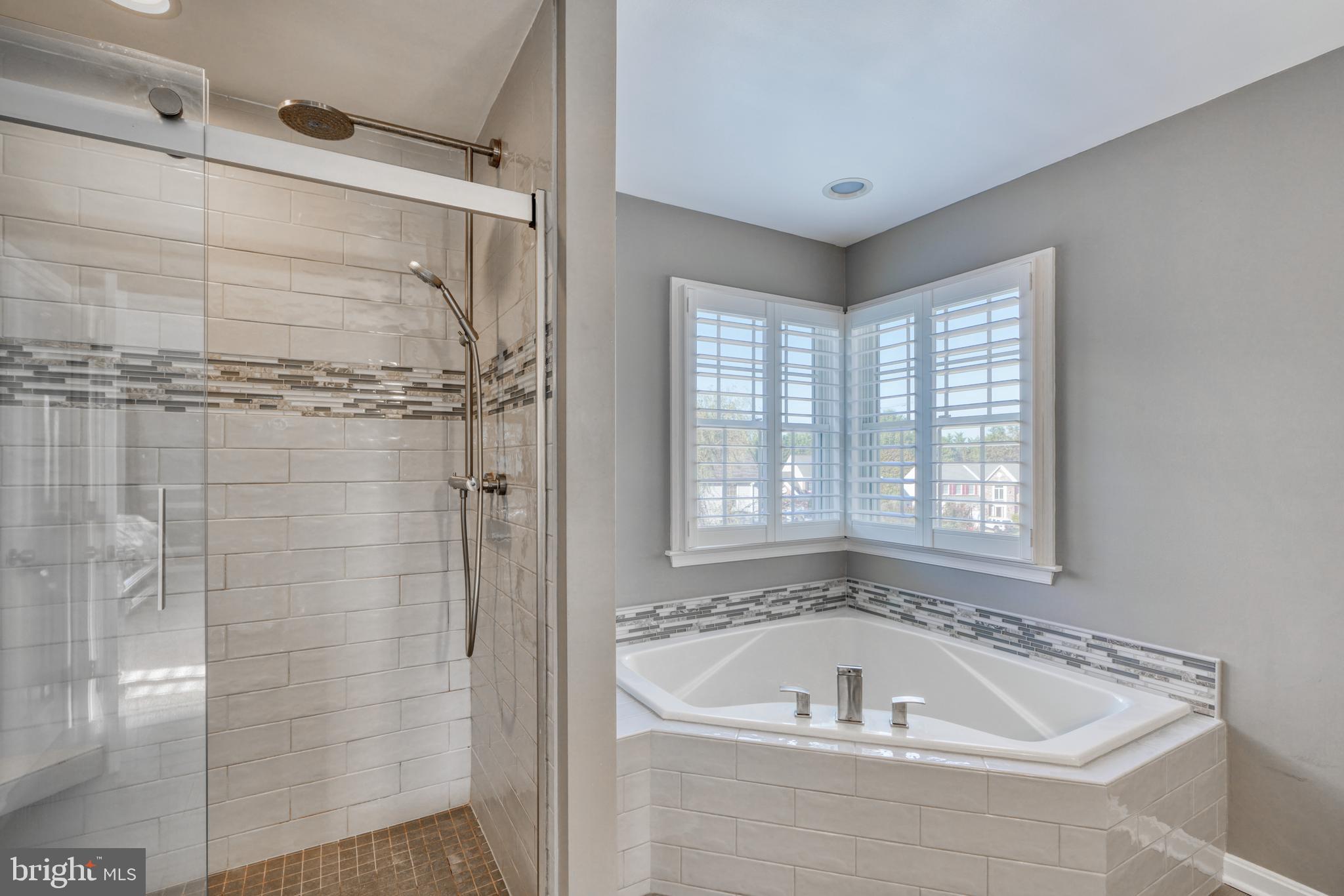 NORTH FOREST - Residential