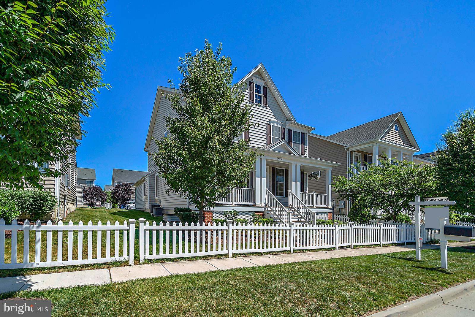 SOUTH RIDING - Residential