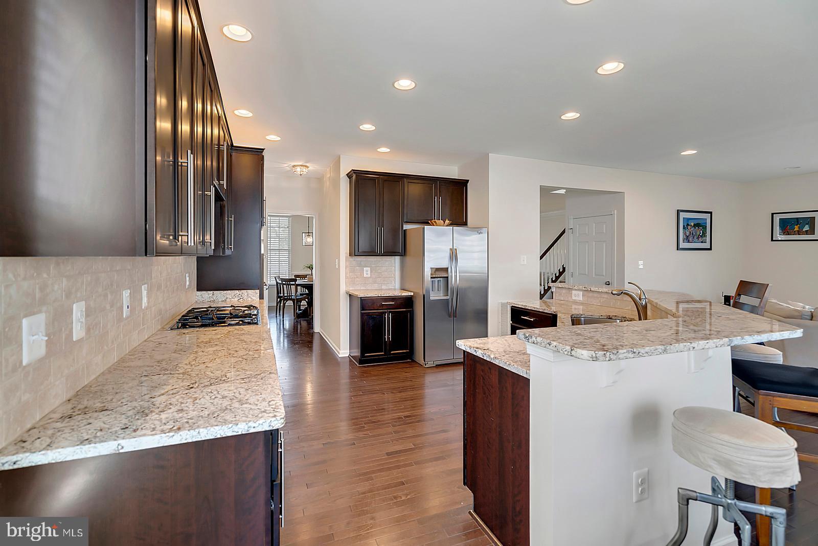 SOUTH RIDING - Residential