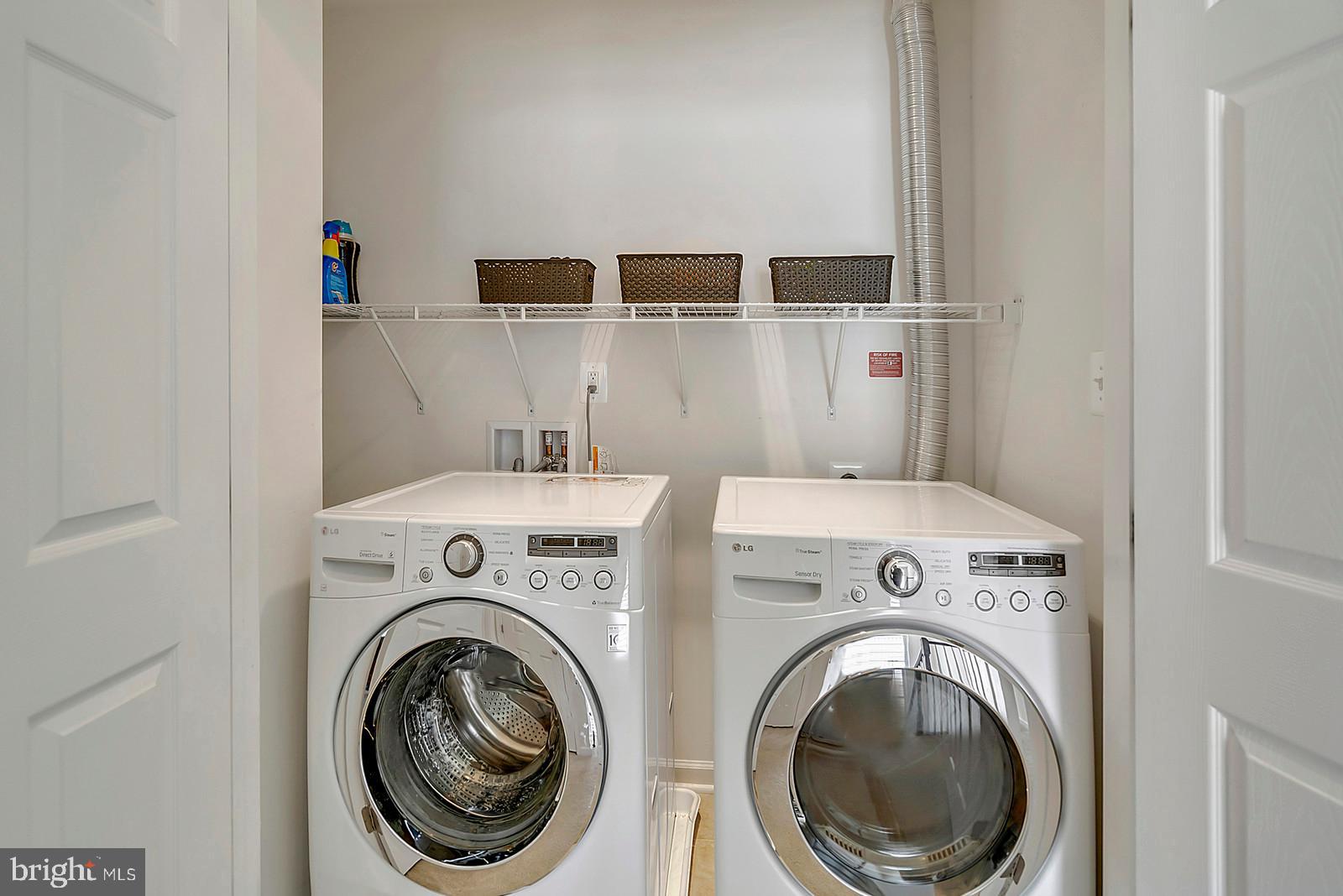 SOUTH RIDING - Residential