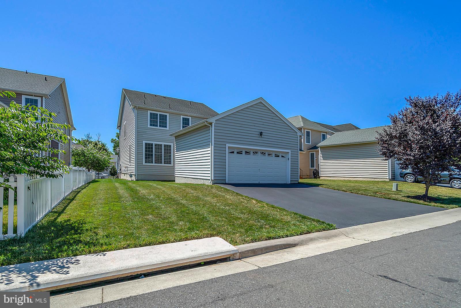 SOUTH RIDING - Residential