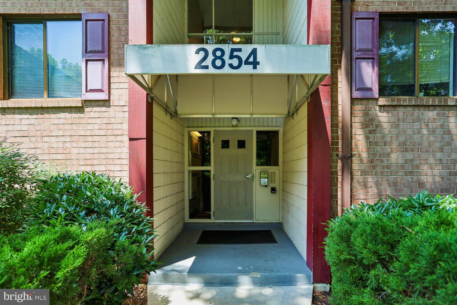 2854 DOVER LANE