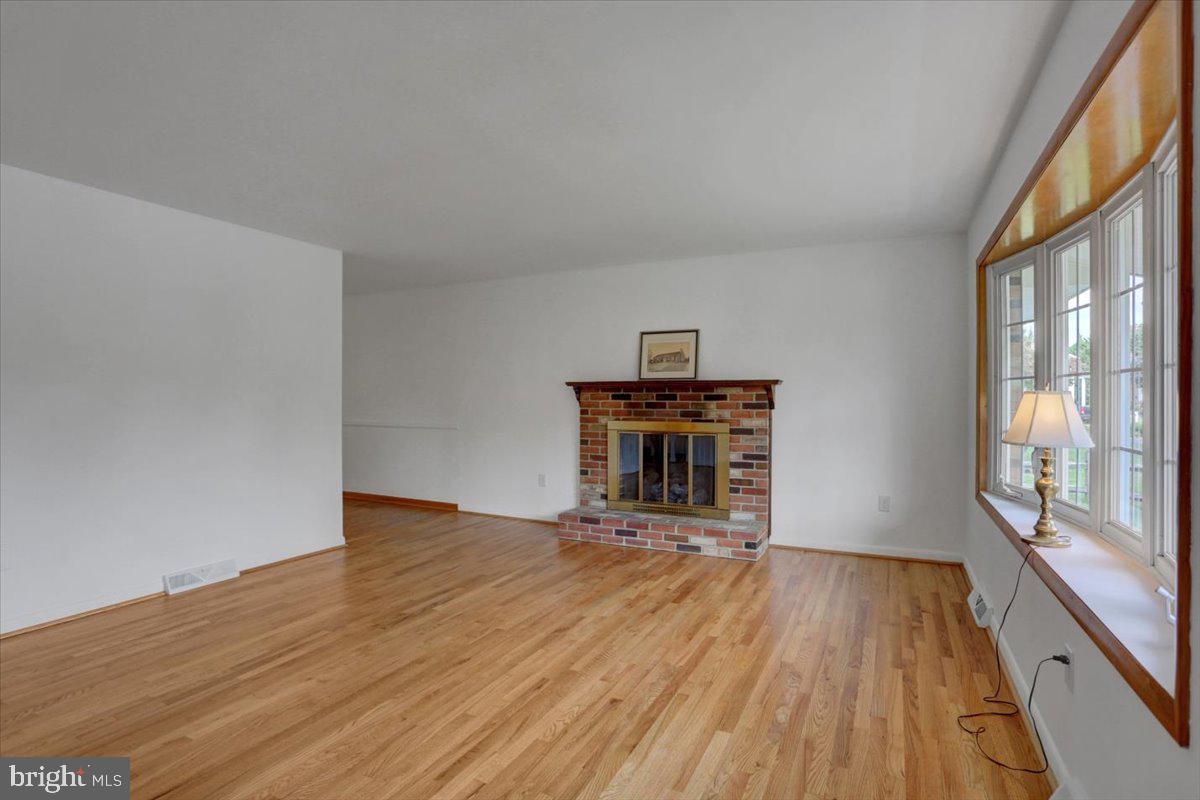 WOODMOOR - Residential