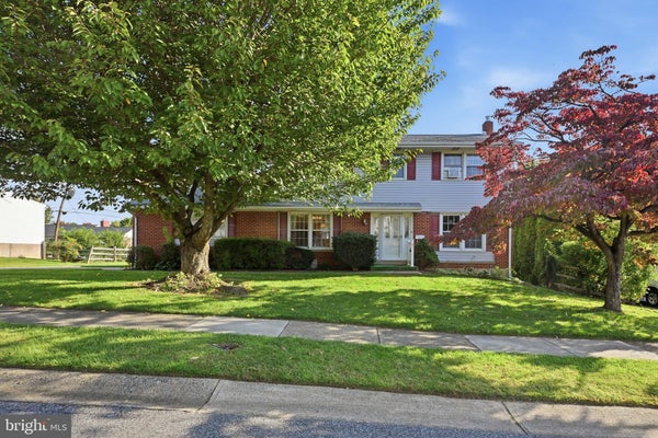 7 WHEATFIELD DR, WILMINGTON, DE 19810 - Image c0456dedc03e7d0374fa4c2df36af92b/2748317836