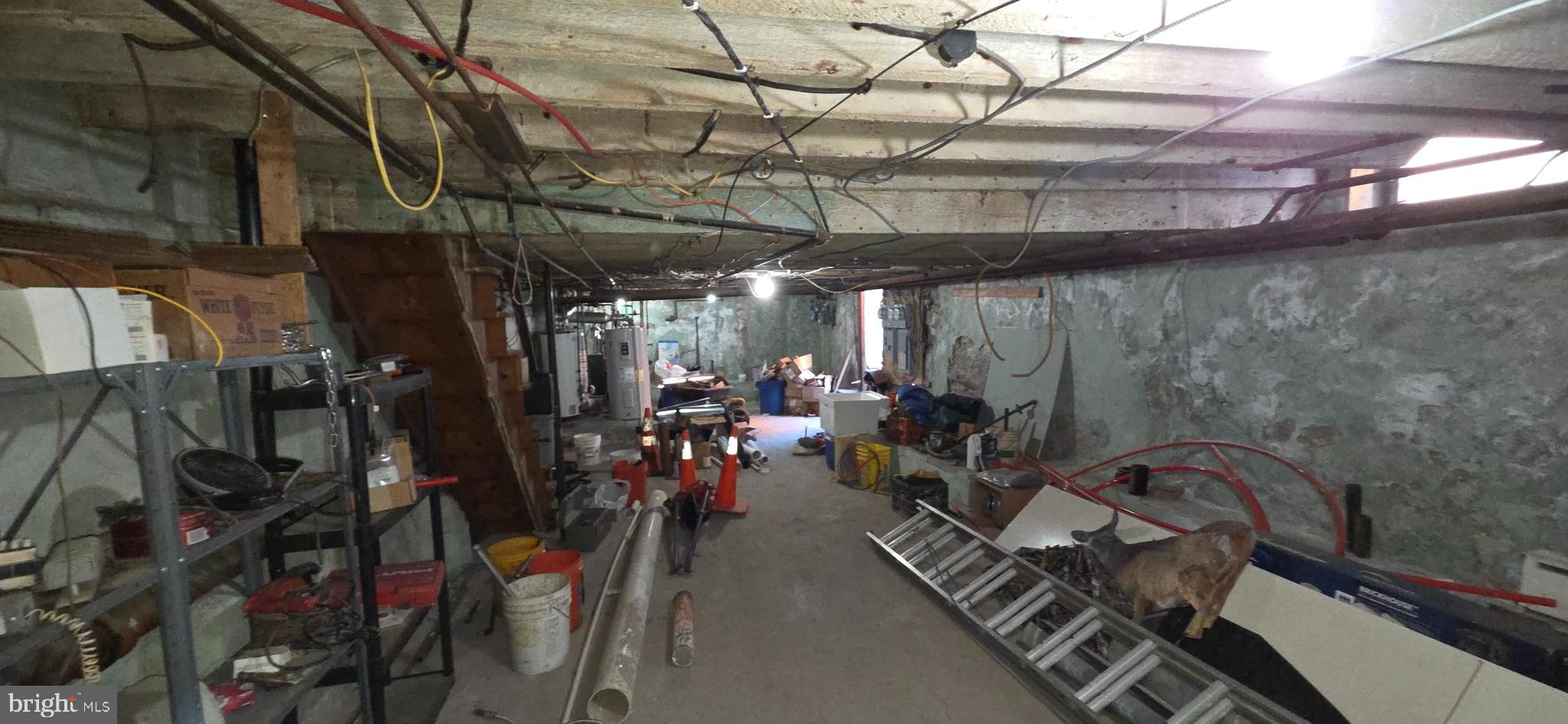 MELROSE - Commercial Sale