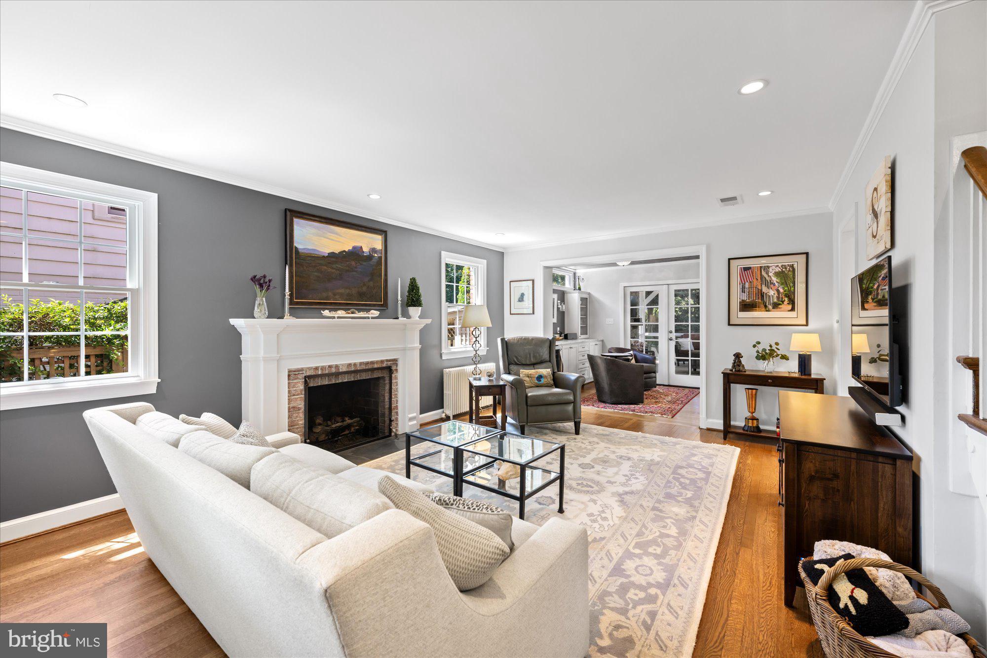 WHEATLEY HILLS - Residential