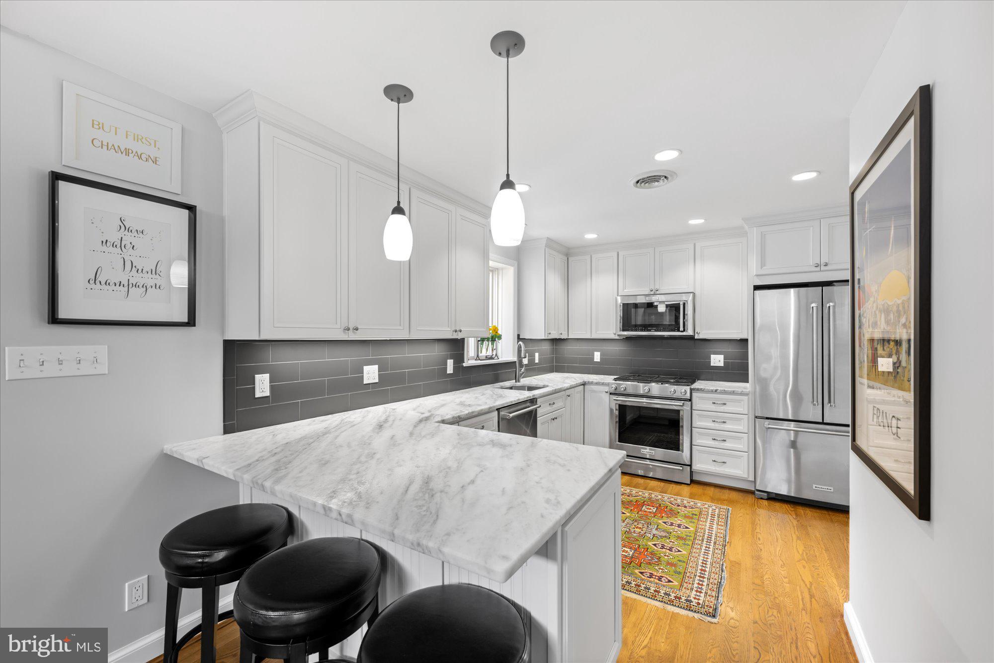 WHEATLEY HILLS - Residential