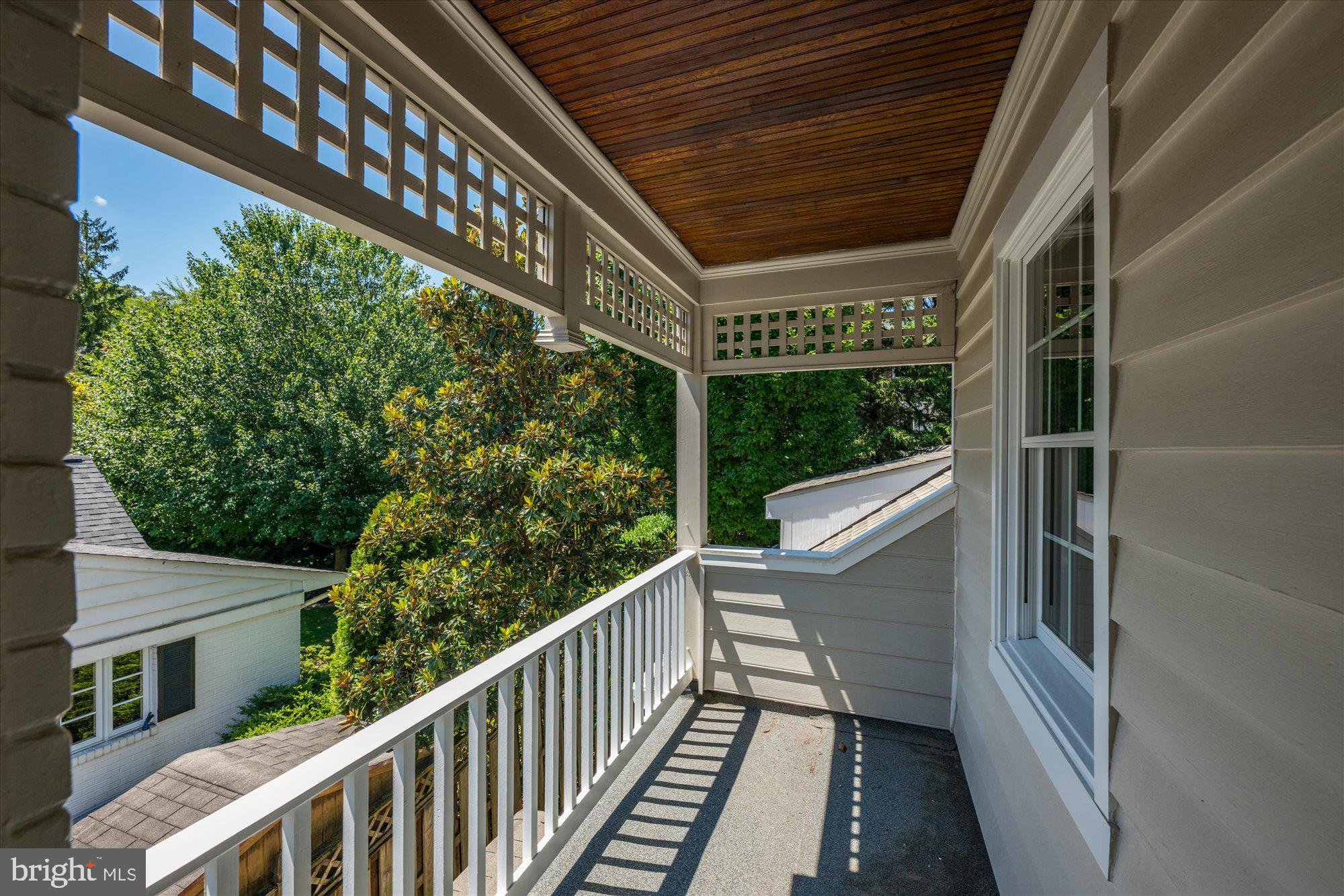 WHEATLEY HILLS - Residential