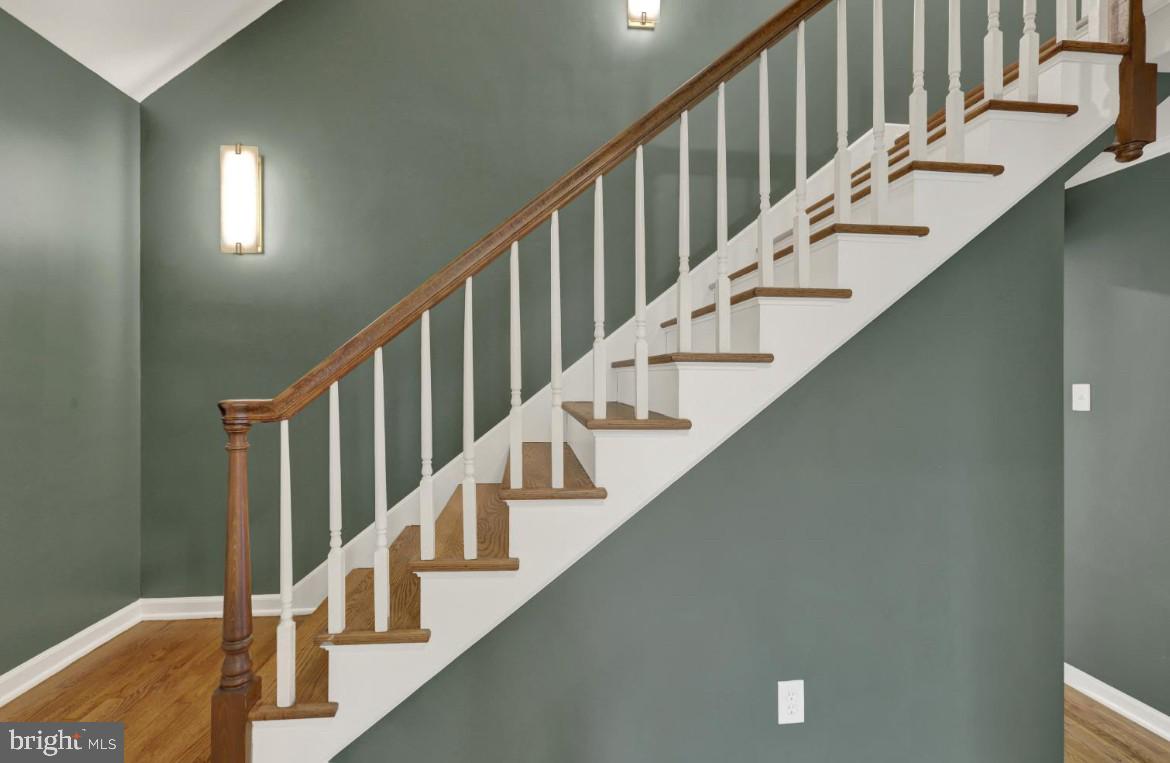 BRENTWOOD - Residential