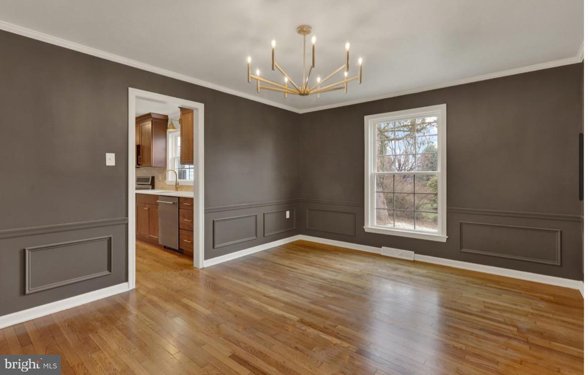 BRENTWOOD - Residential