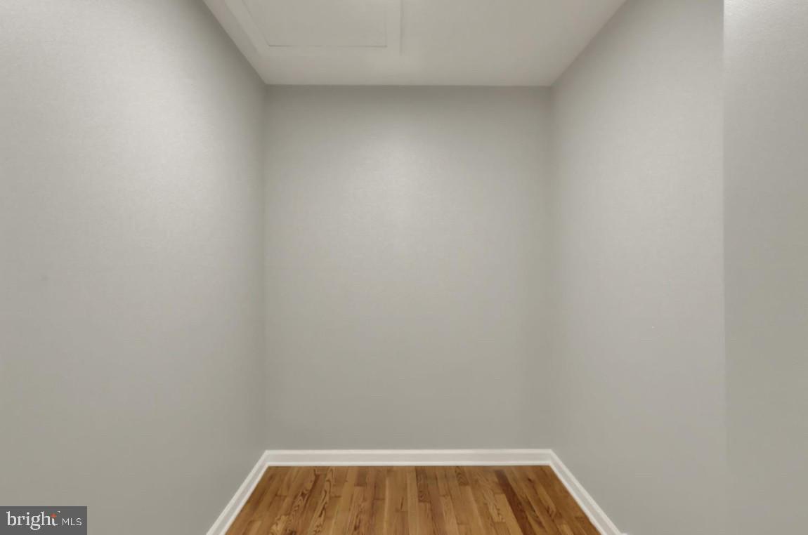 BRENTWOOD - Residential