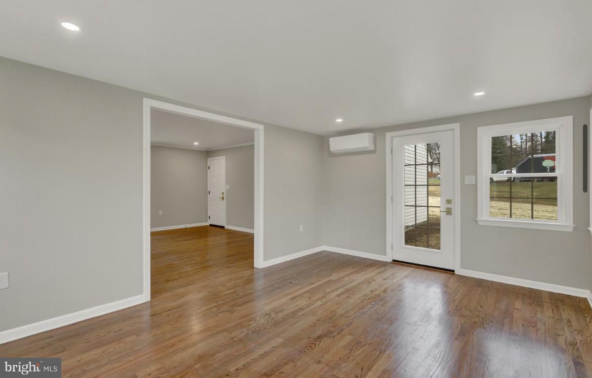 BRENTWOOD - Residential