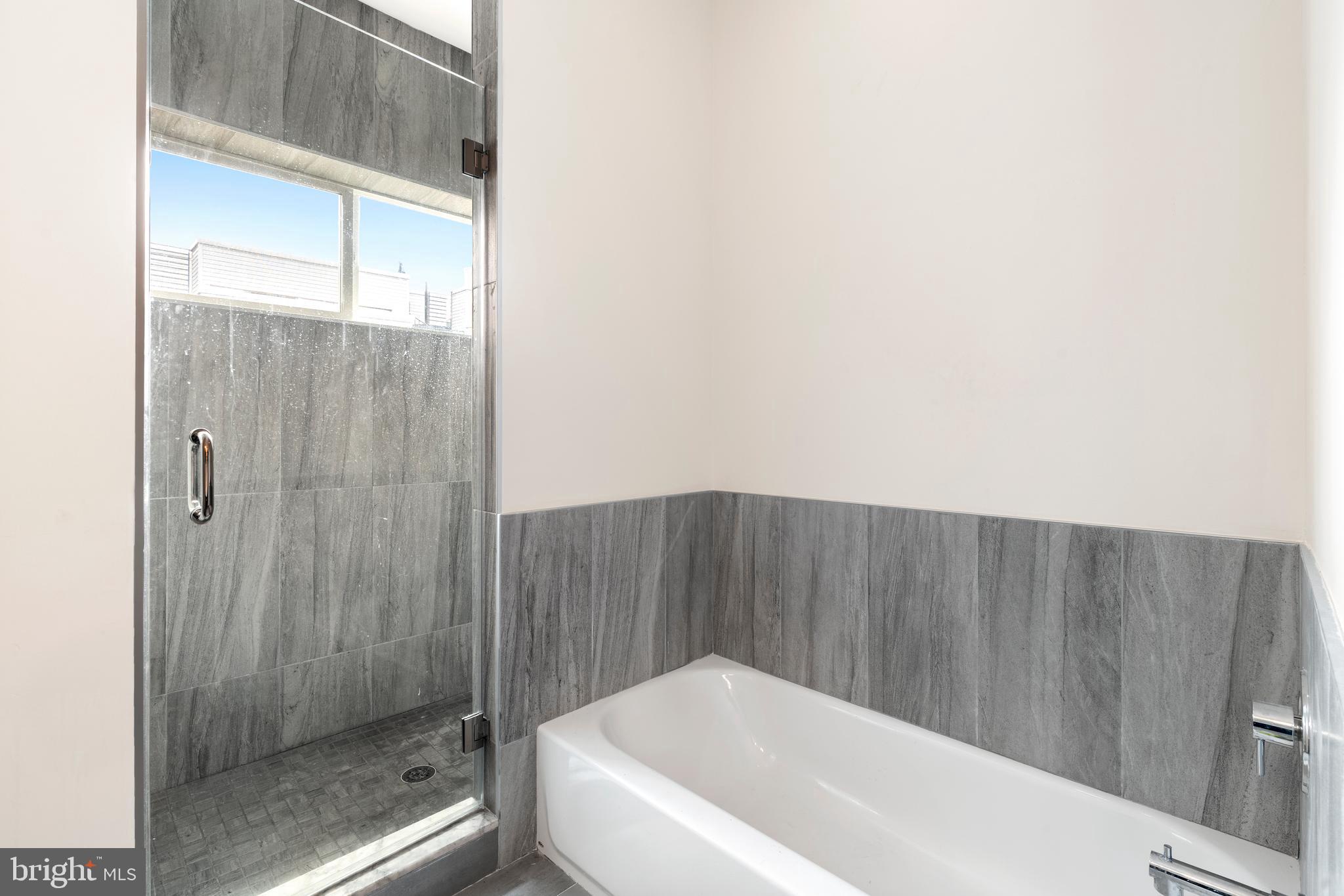 OLDE KENSINGTON - Residential