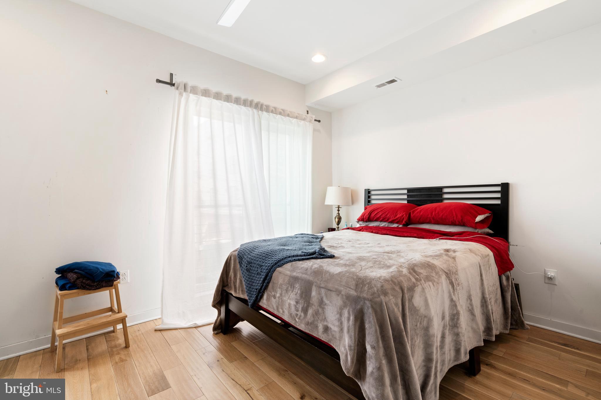 OLDE KENSINGTON - Residential