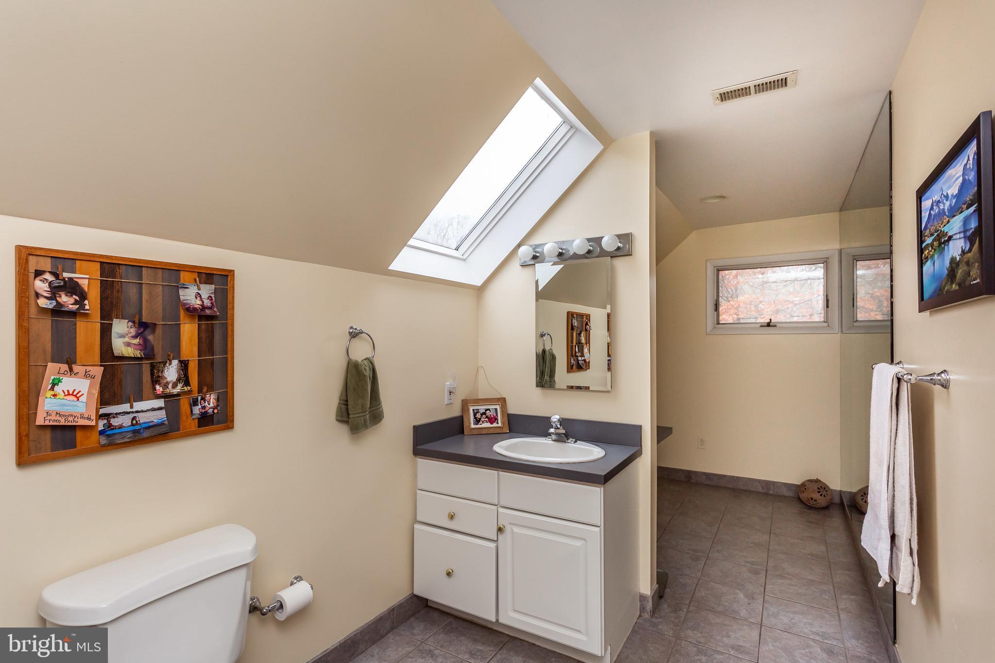 LAKEHURST - Residential