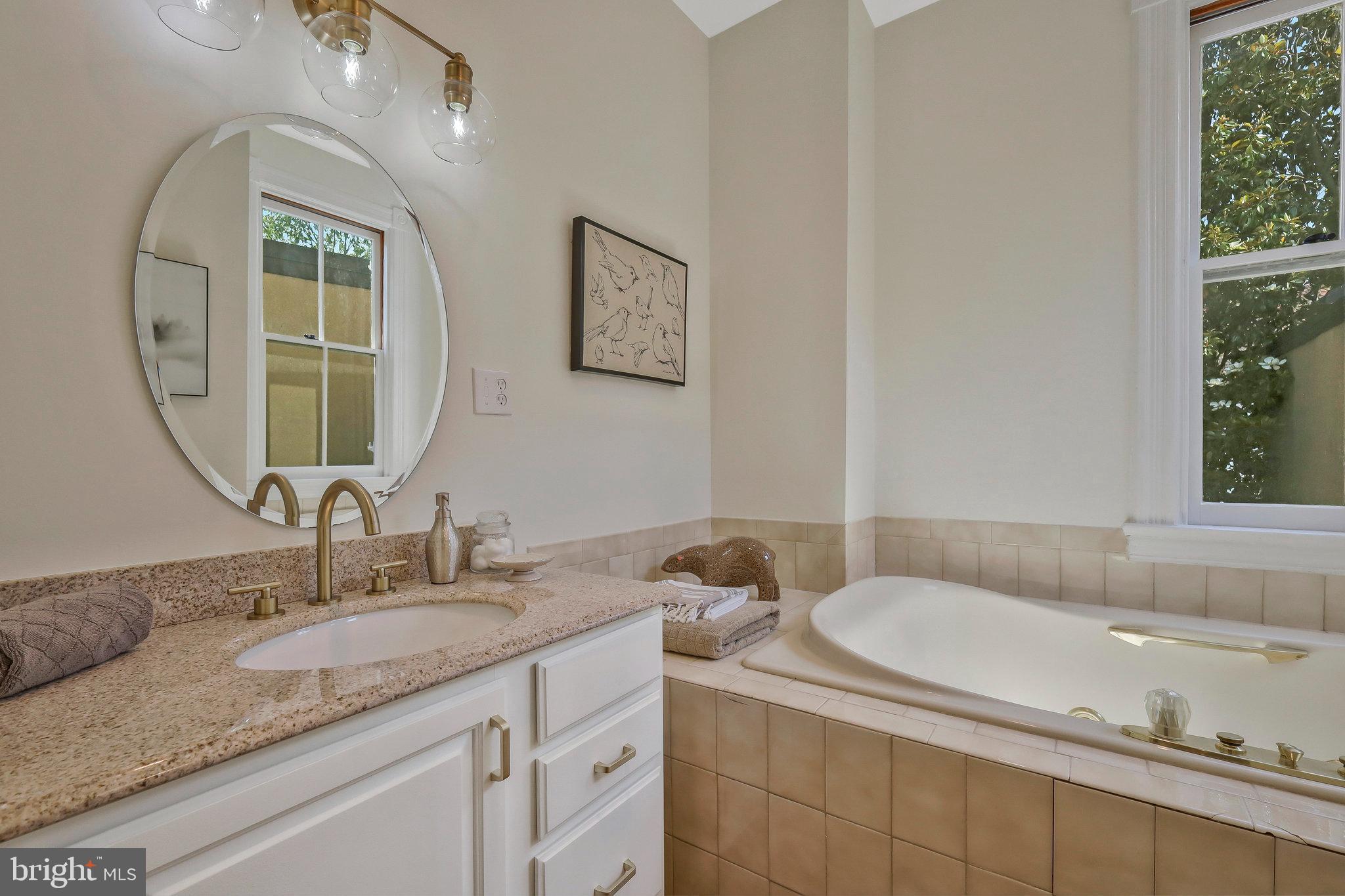 OLD TOWN - Residential