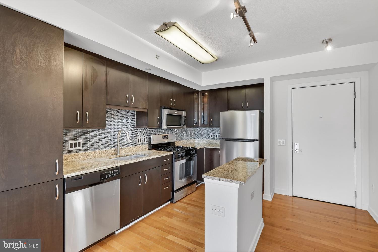 475 K STREET NW 413