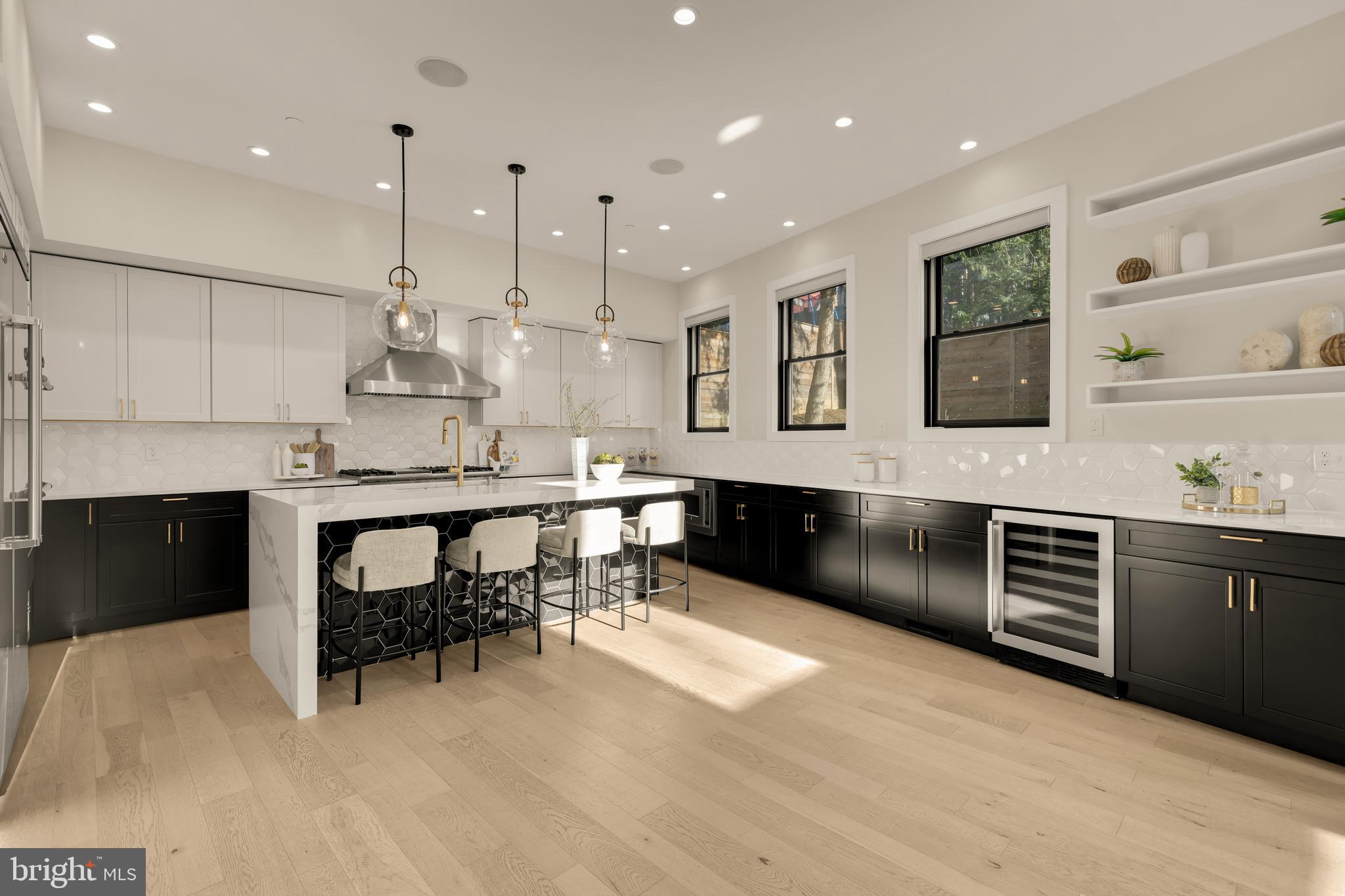 4913 SHERIER PLACE NW