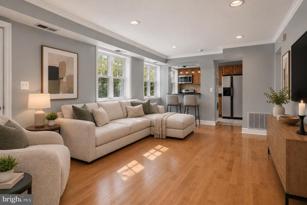 3872 9TH ST SE APT 201, WASHINGTON, DC 20032 - Image c047faf0510e3f8a5c32c6ab09fec05d/3075509352