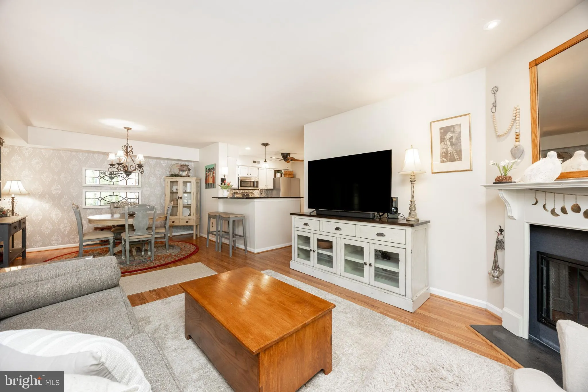 Glen Mills, Pennsylvania 19342, United States, 2 Bedrooms Bedrooms, ,2 BathroomsBathrooms,Residential,Active,94519