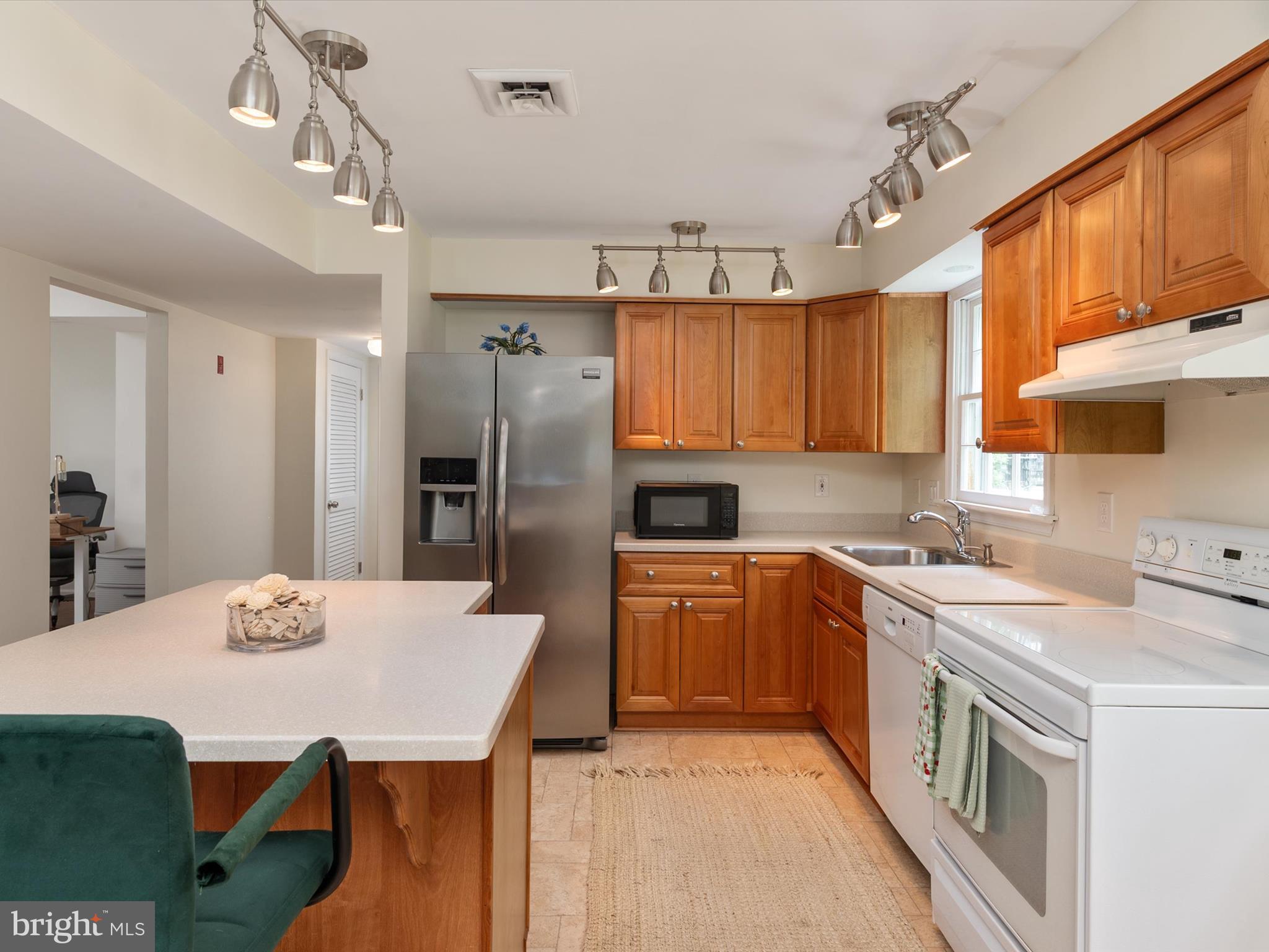 BAY CITY - Residential