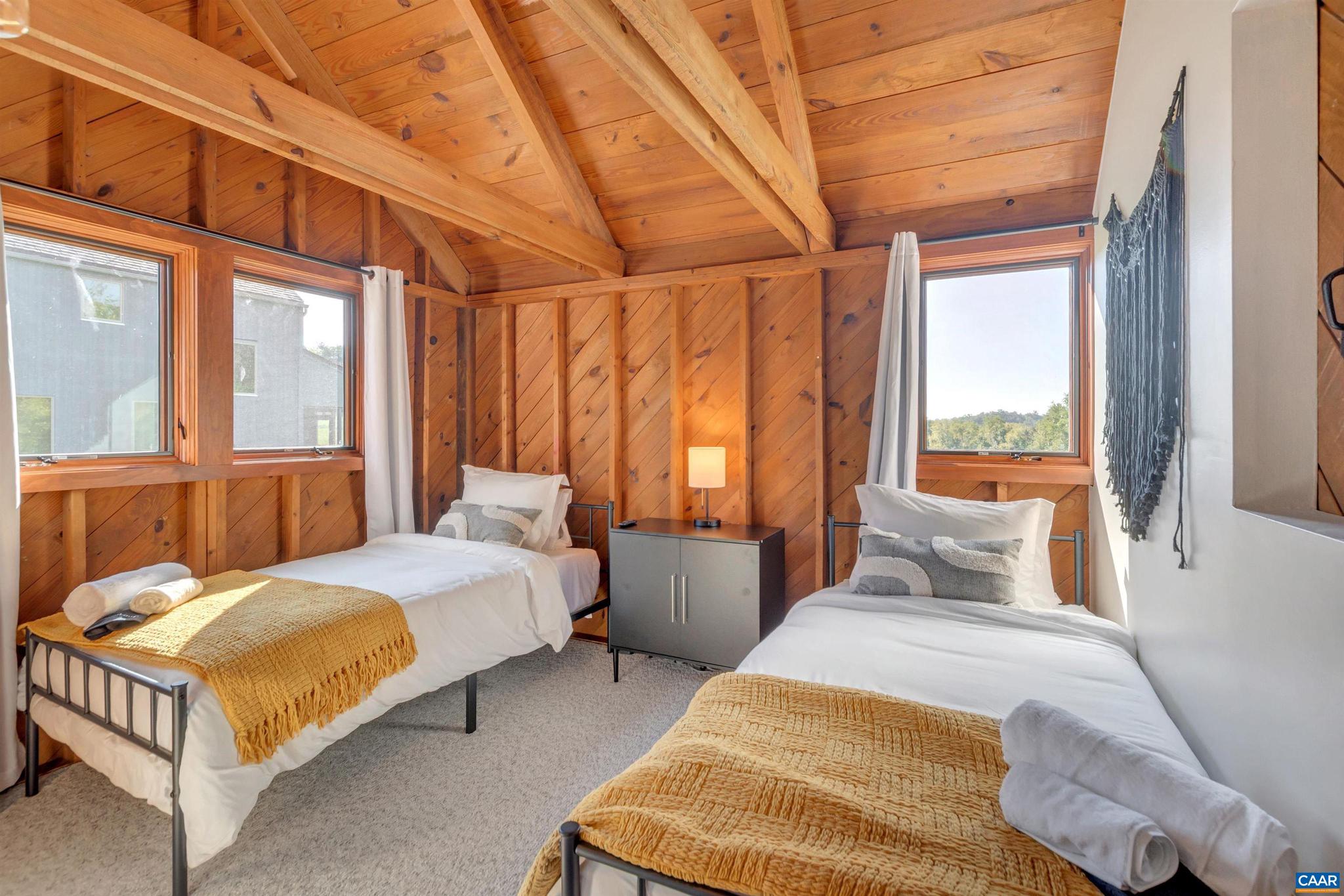 RODES FARM - Residential