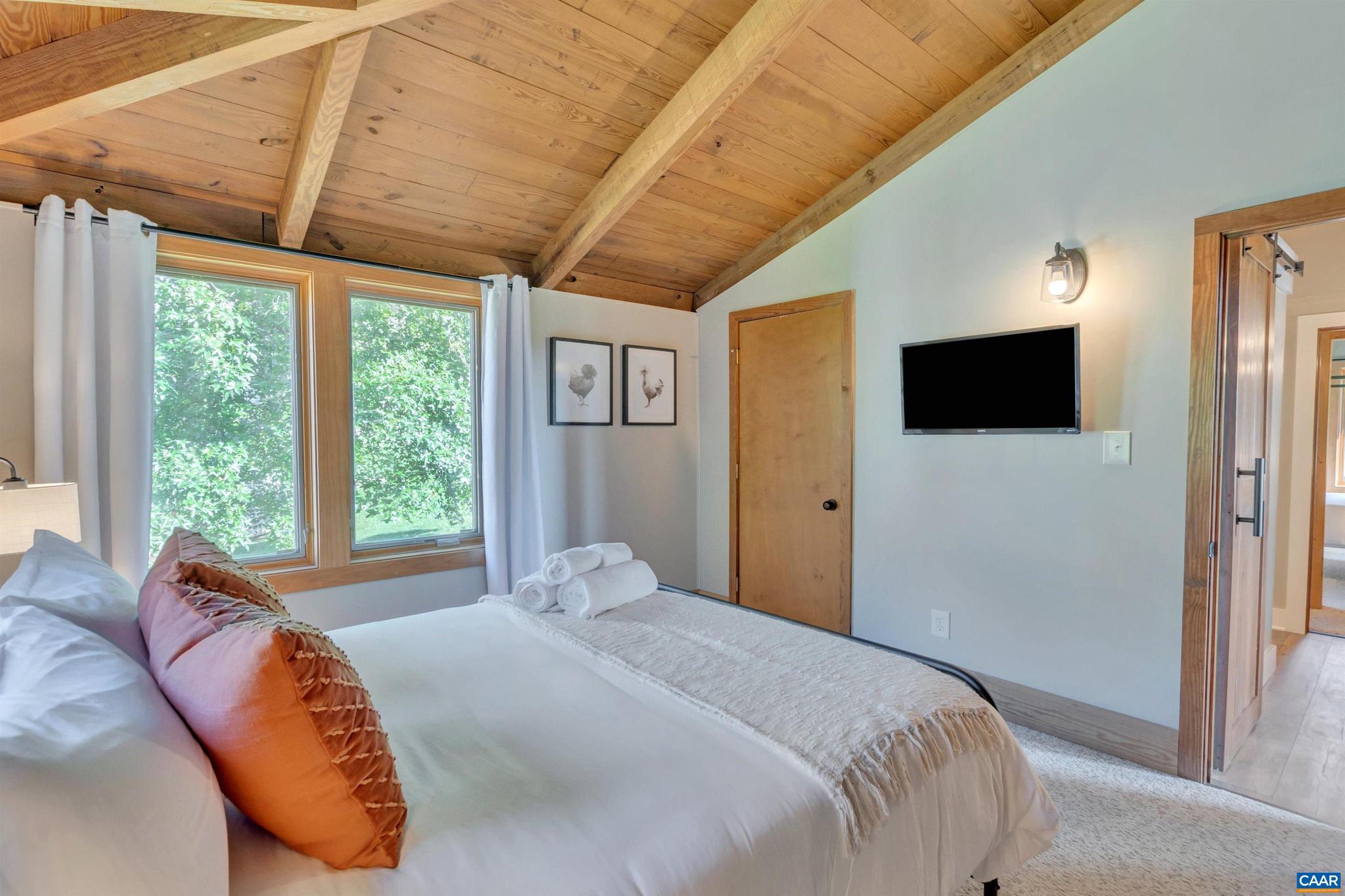 RODES FARM - Residential