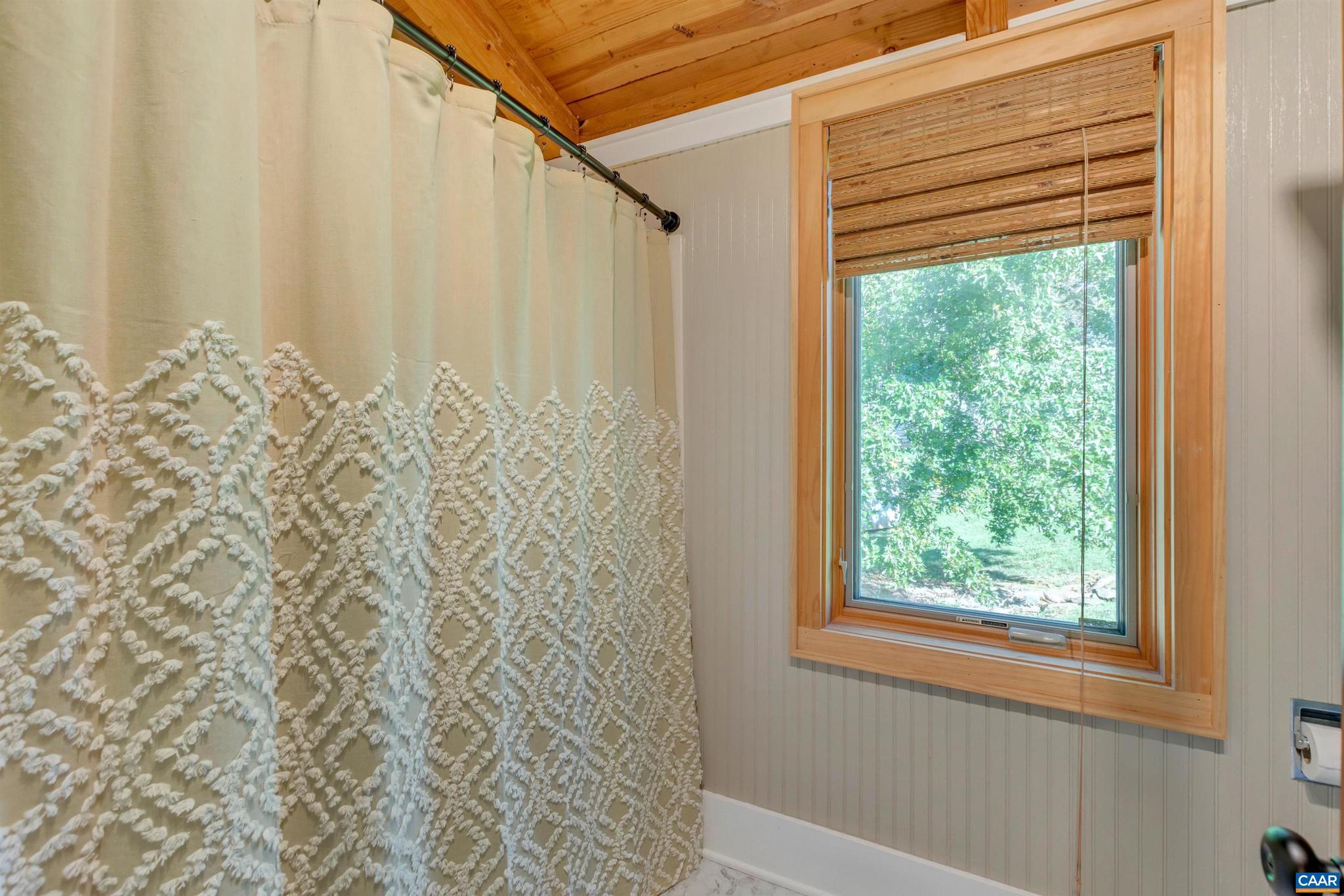 RODES FARM - Residential