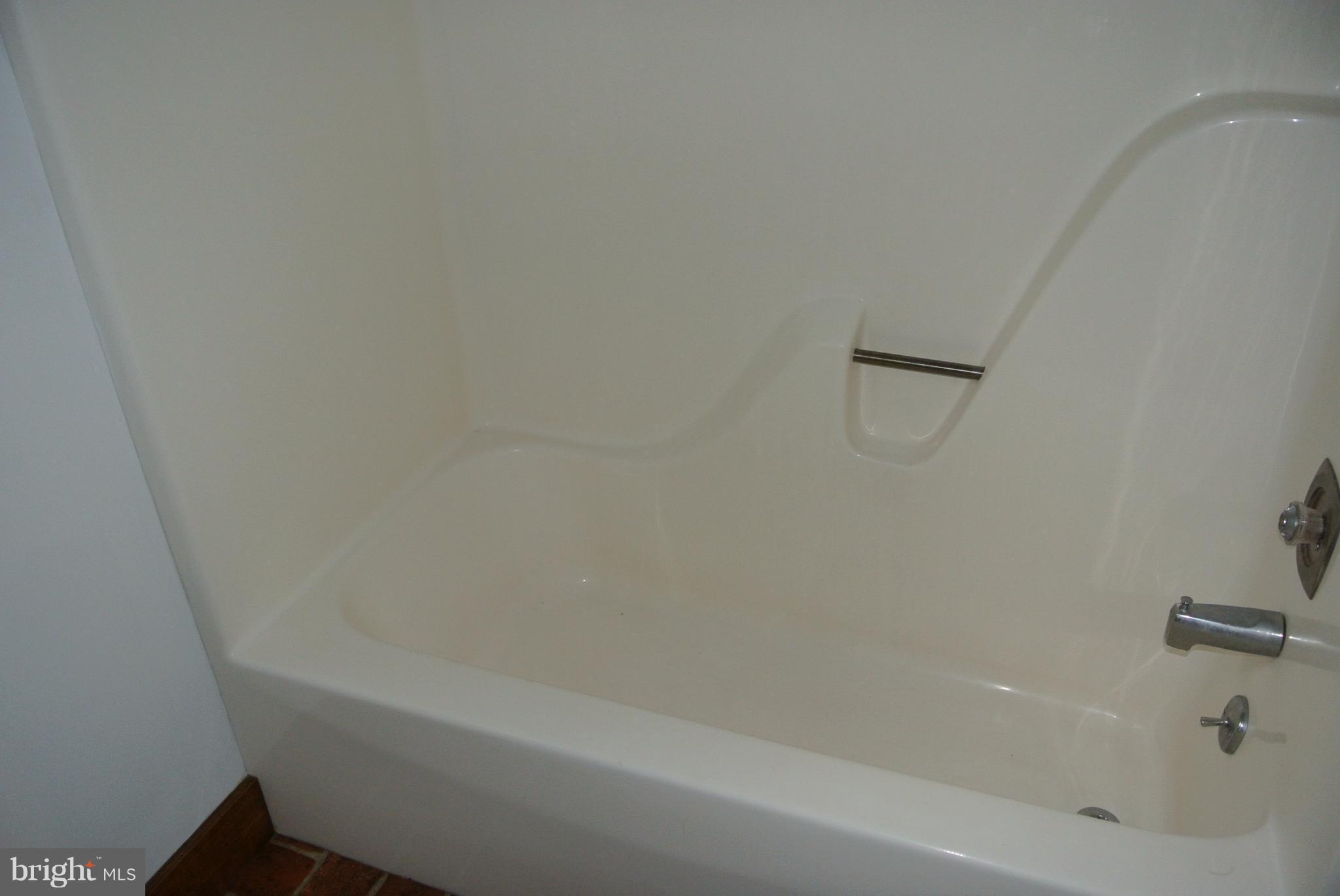 ANCHORAGE ACRES - Residential