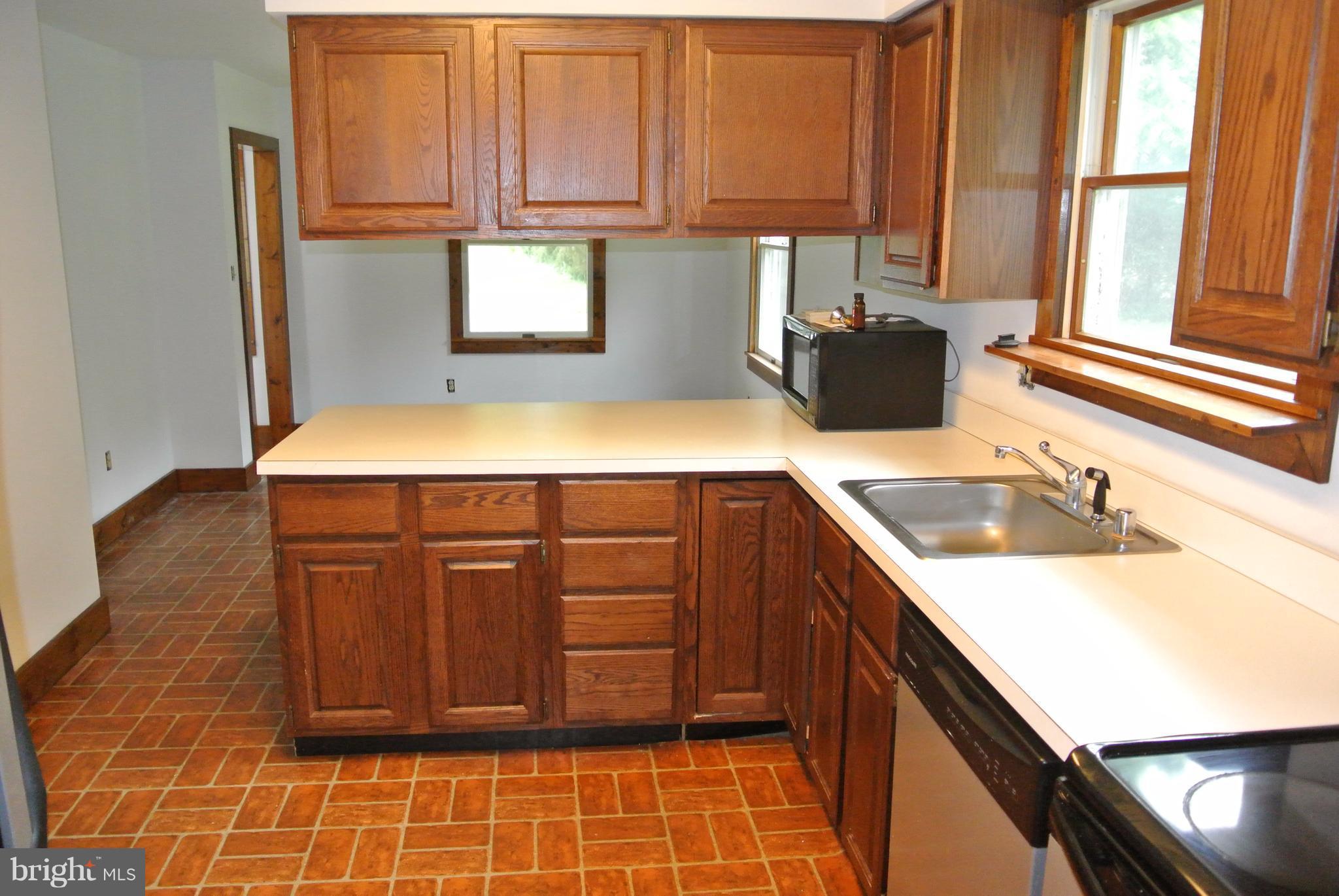 ANCHORAGE ACRES - Residential