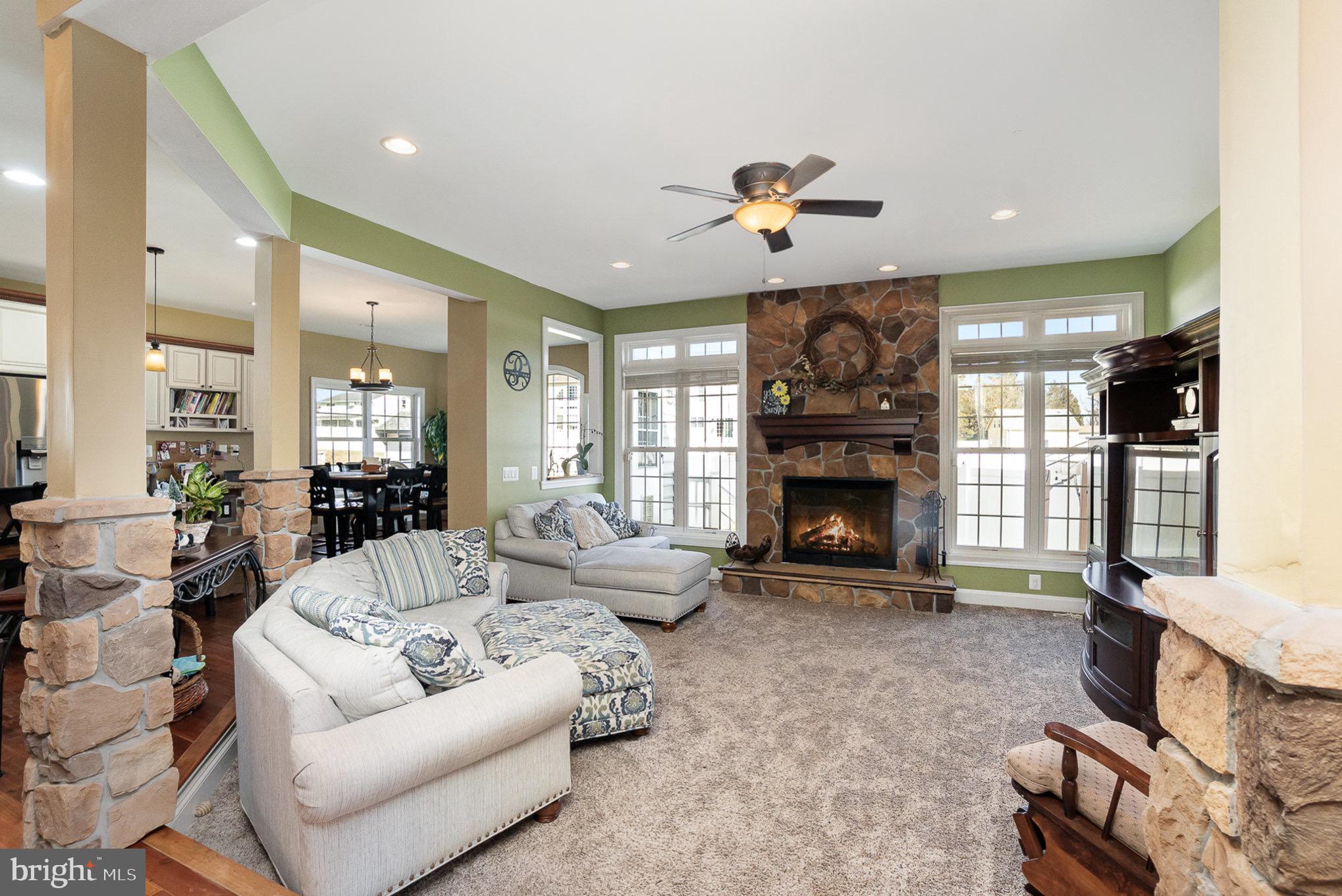 PRESTON MANOR - Residential