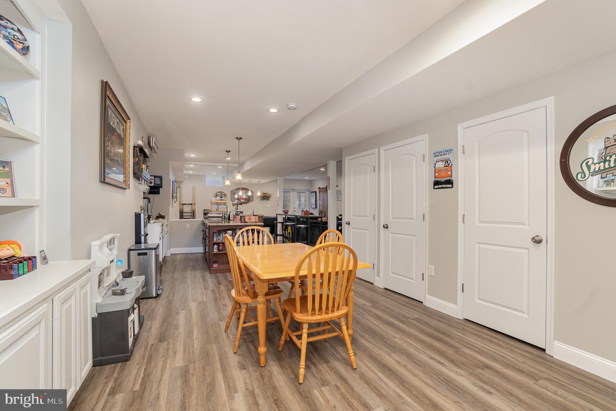 PRESTON MANOR - Residential