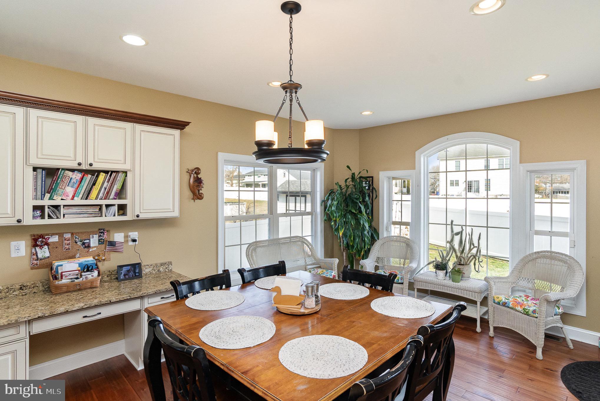 PRESTON MANOR - Residential