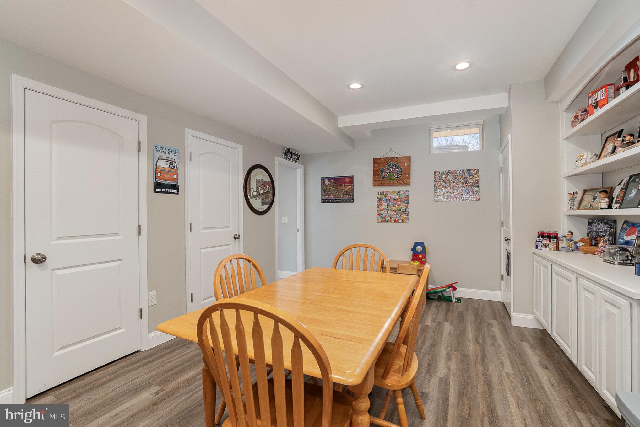 PRESTON MANOR - Residential