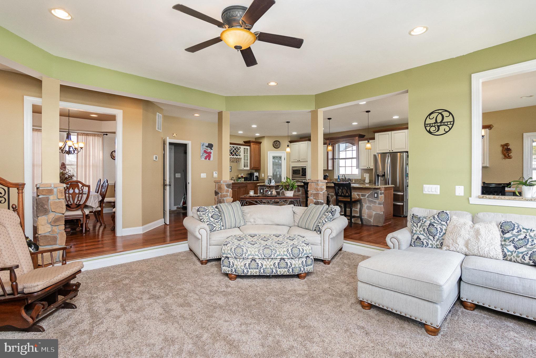 PRESTON MANOR - Residential