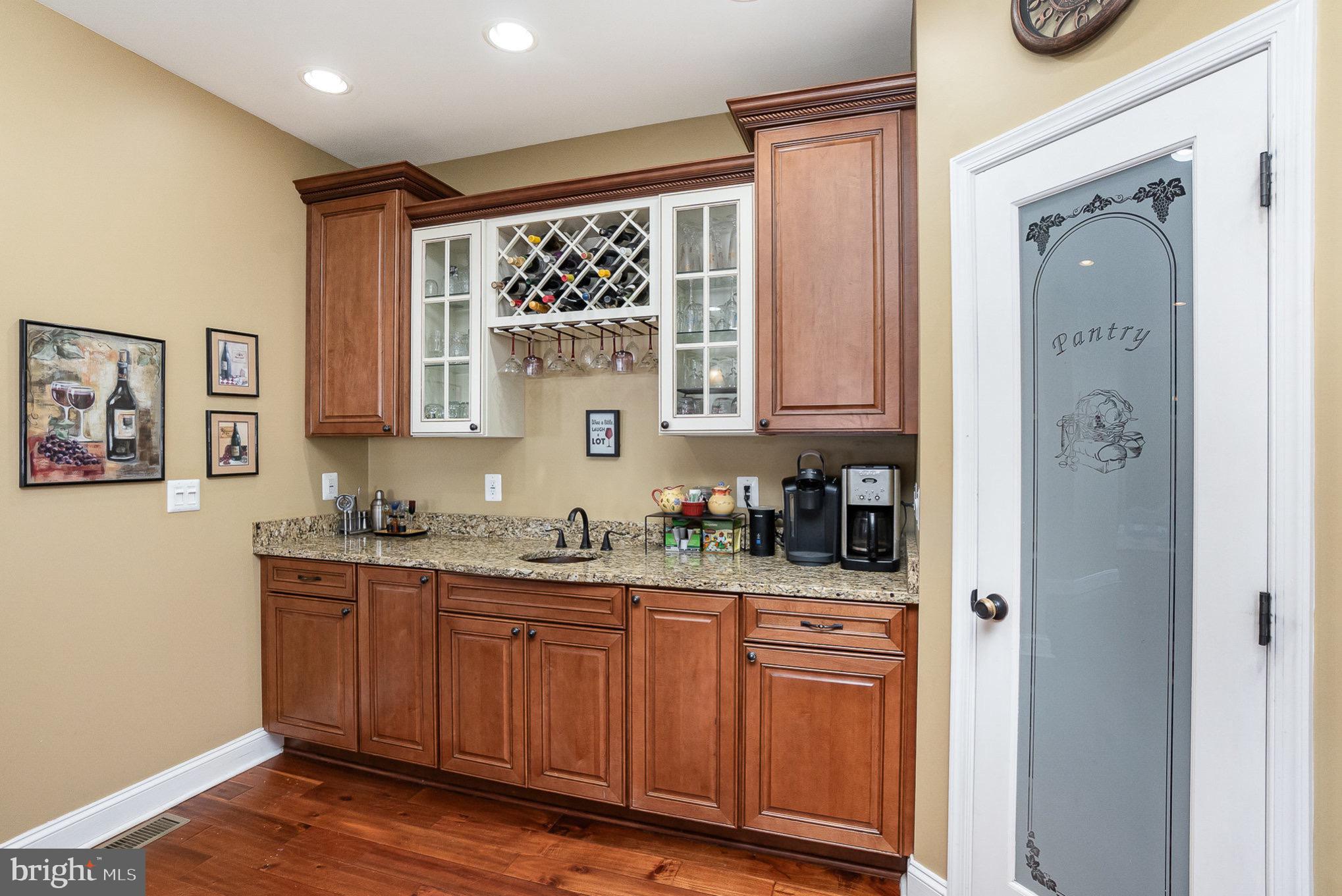 PRESTON MANOR - Residential